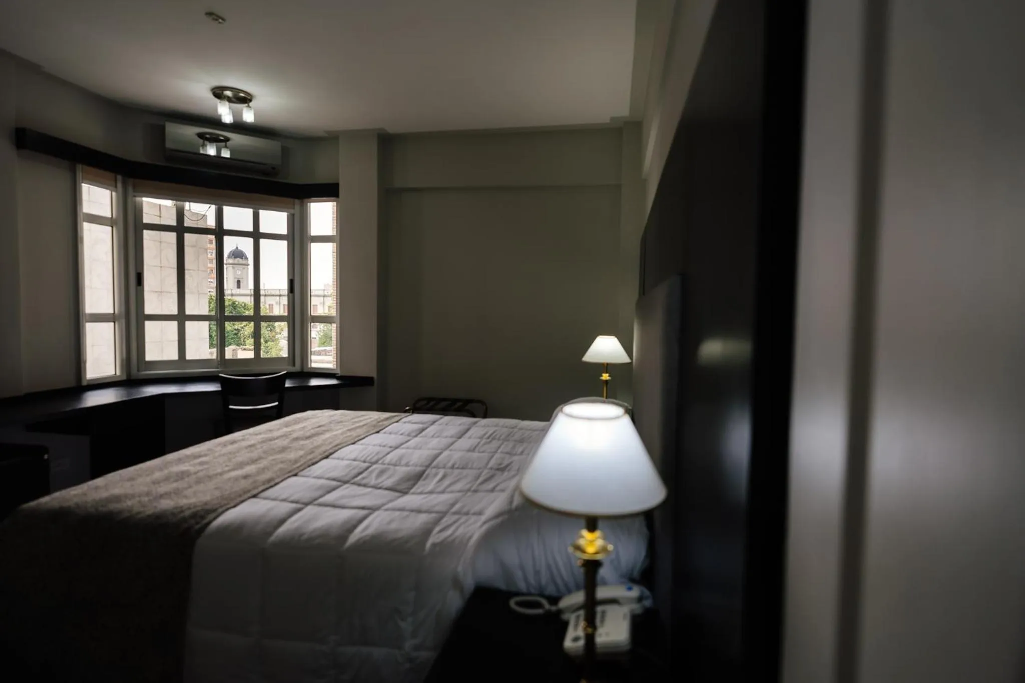 Bed in San Nicolas Plaza