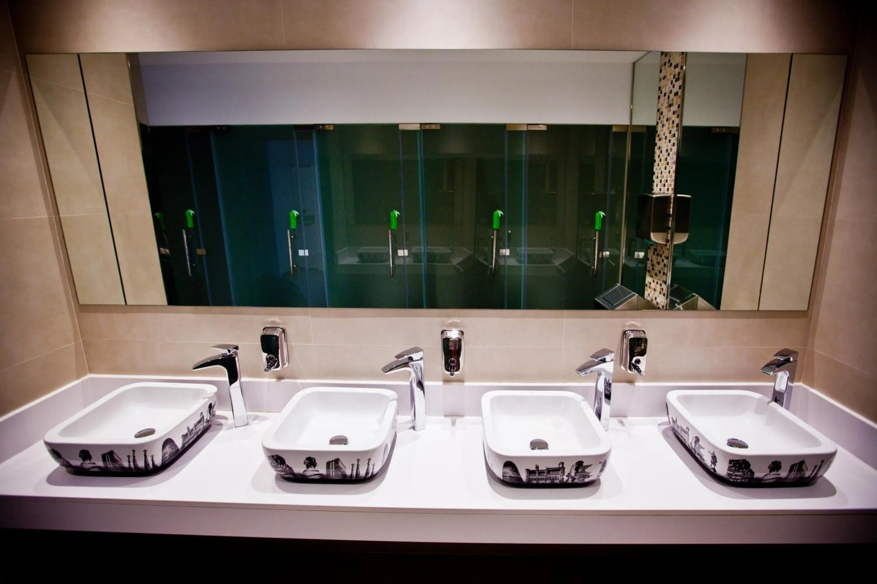 Public Bath in Riviera Beachotel - Adults Recommended