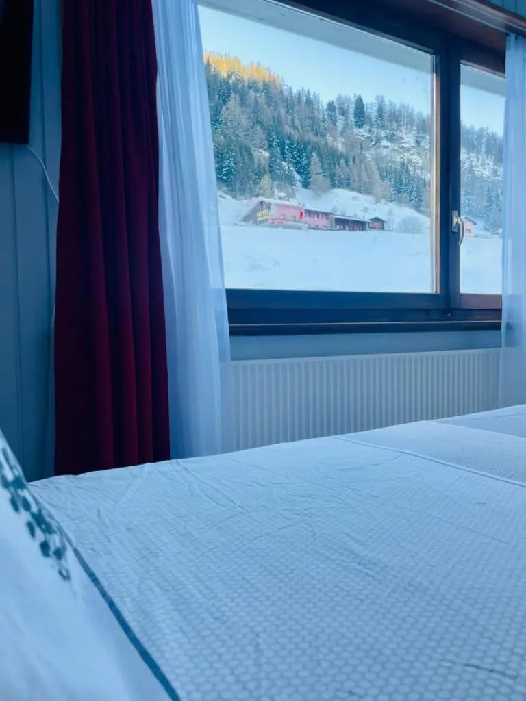 Twin Room in Auberge des Charmettes
