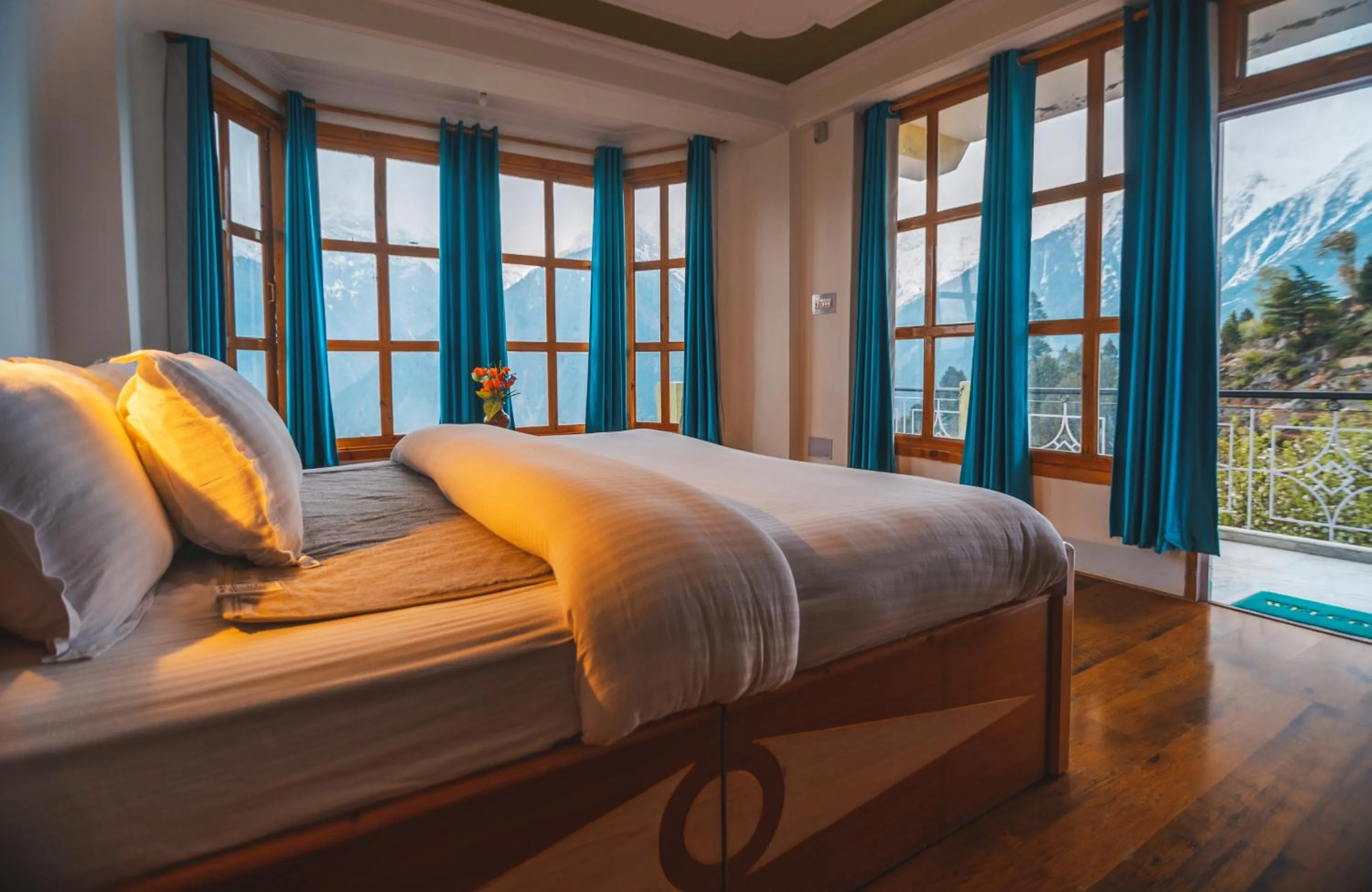 Spring in Hotel Kalpa Deshang