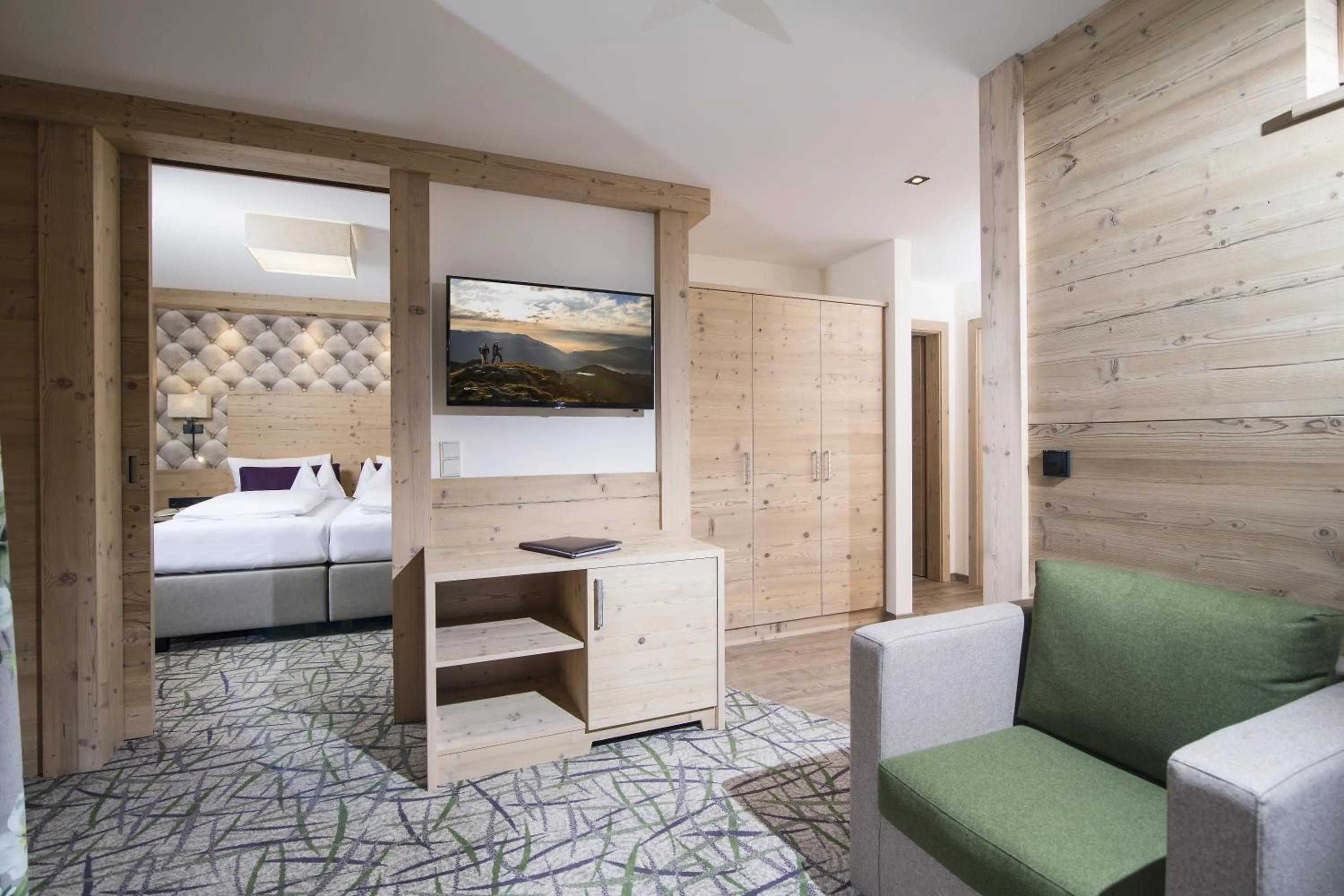 Photo of the whole room, Bed in Hotel Pramstraller