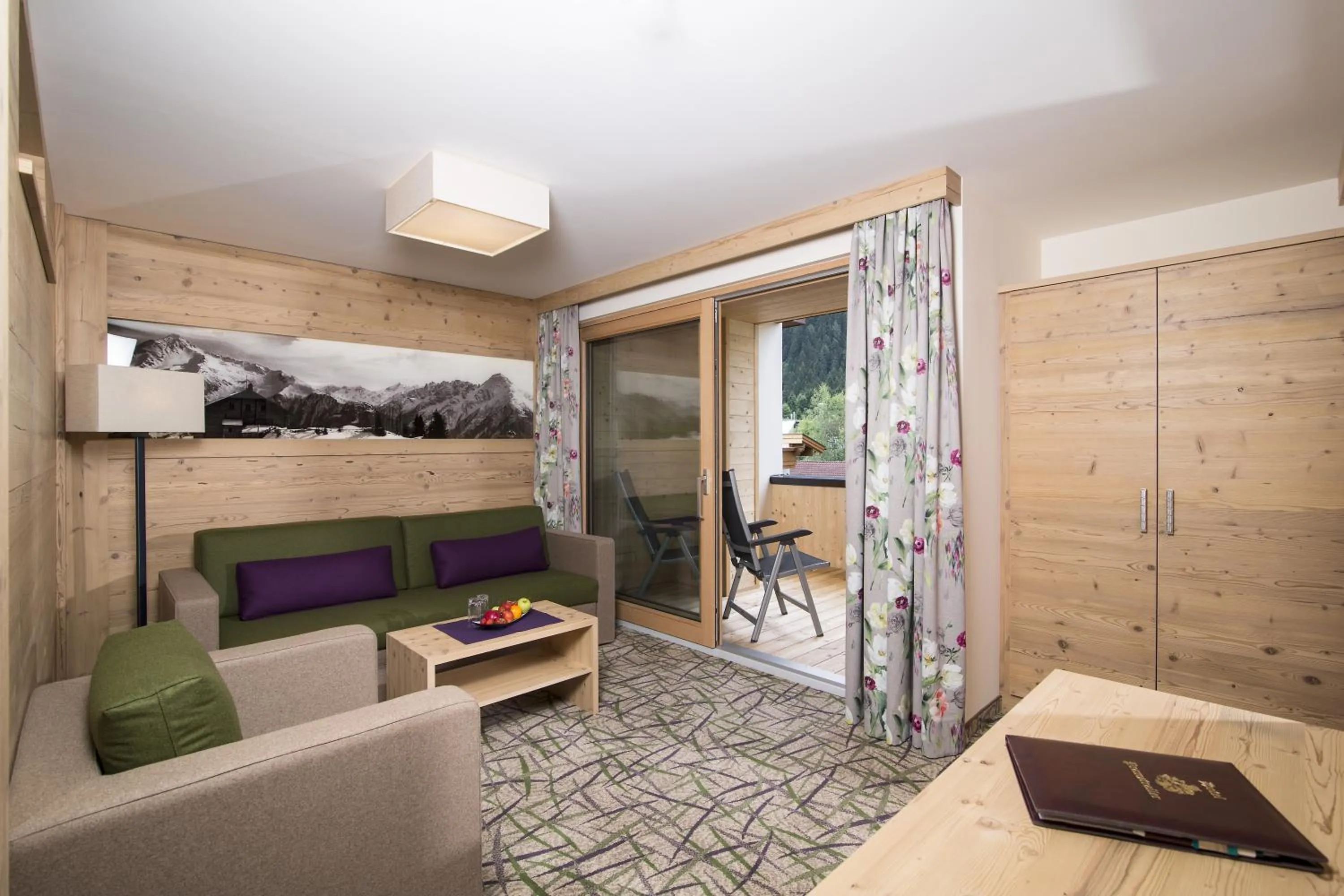 Photo of the whole room in Hotel Pramstraller