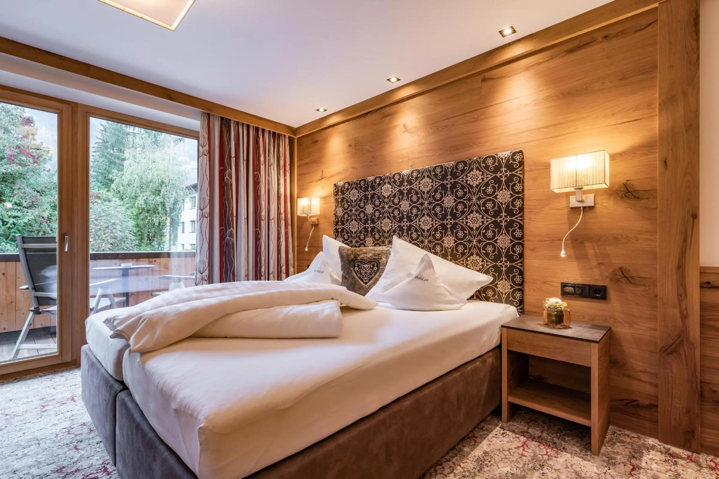 Bedroom, Bed in Hotel Pramstraller