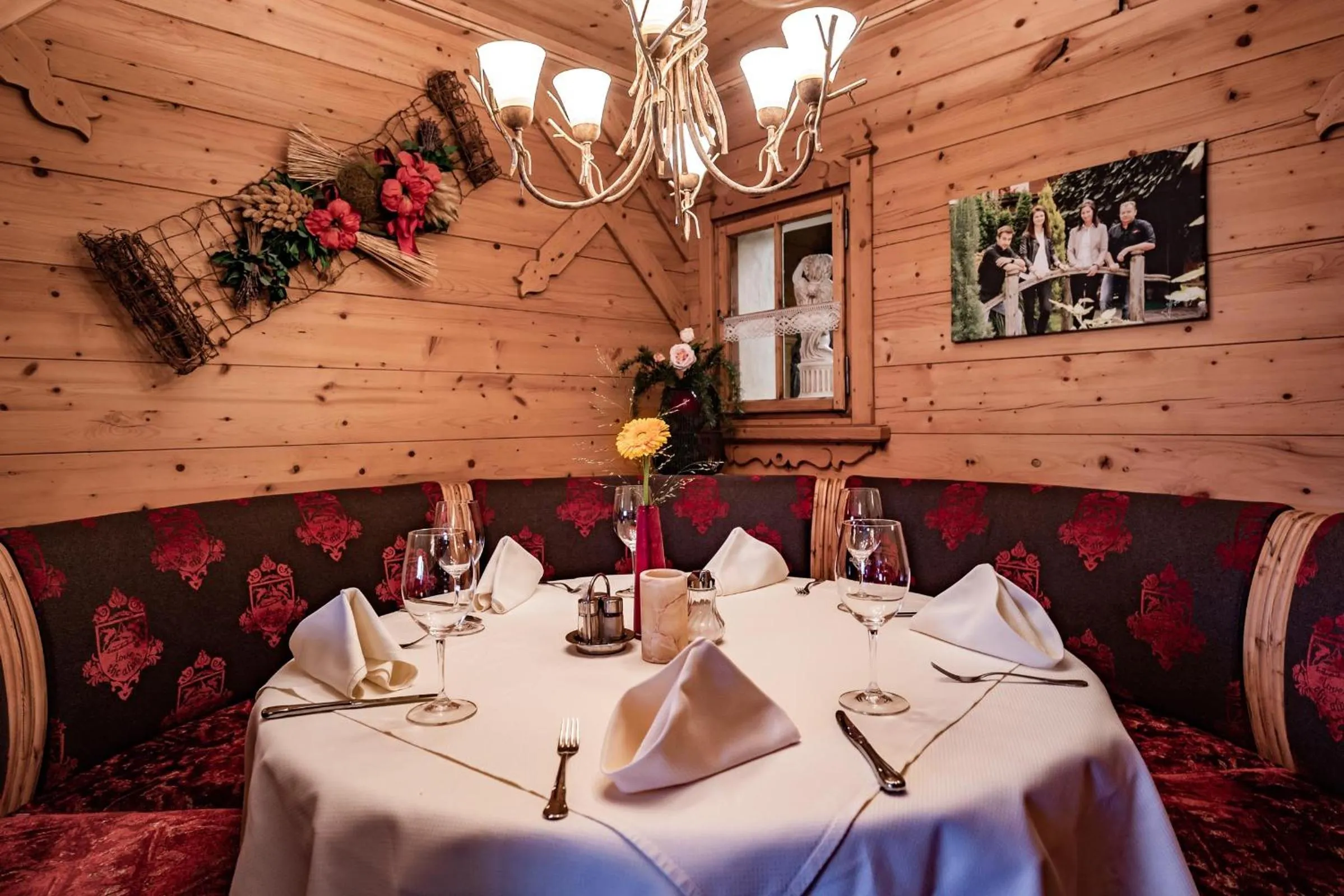 Restaurant/places to eat in Hotel Pramstraller