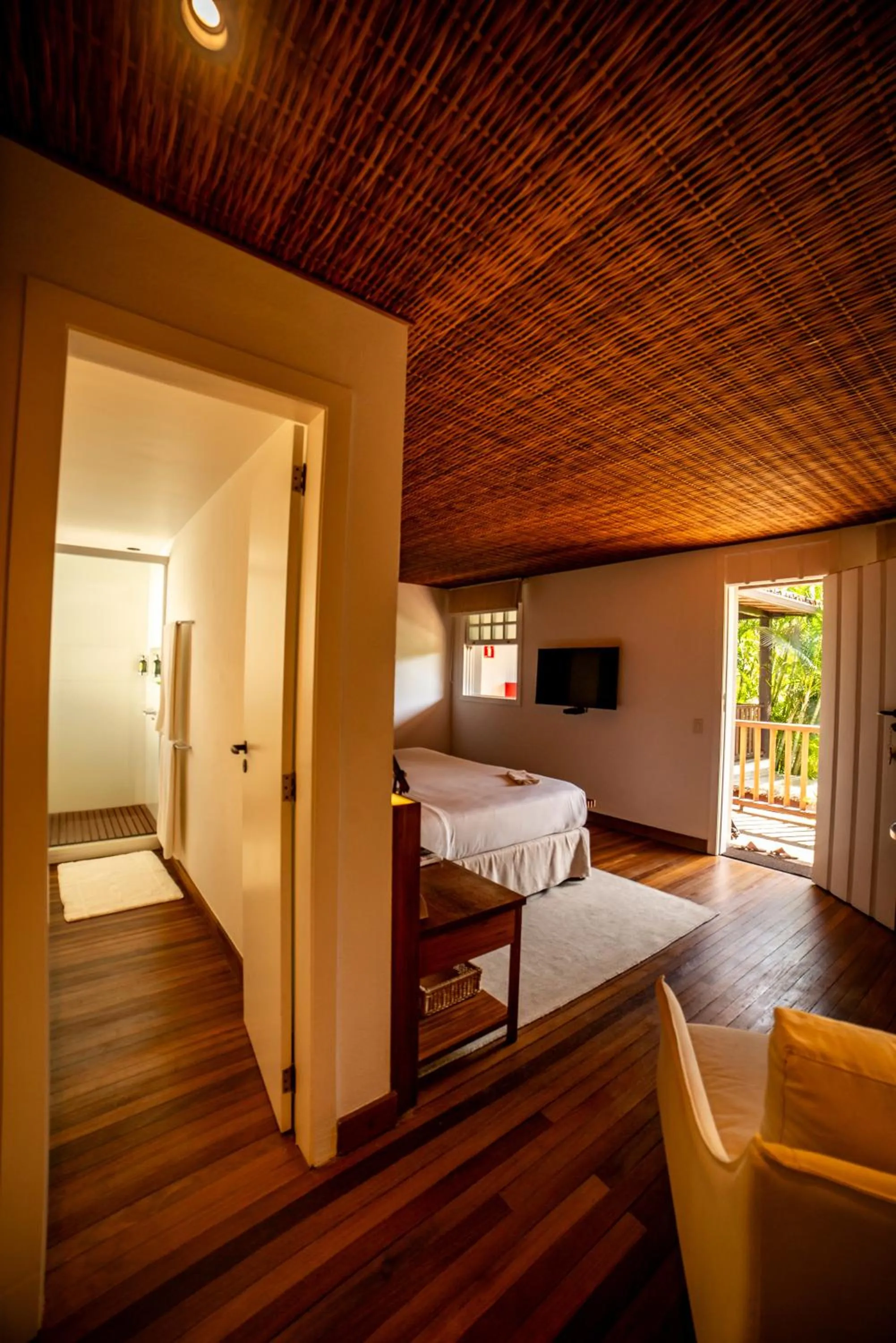 Bed in Pousada Literária de Paraty