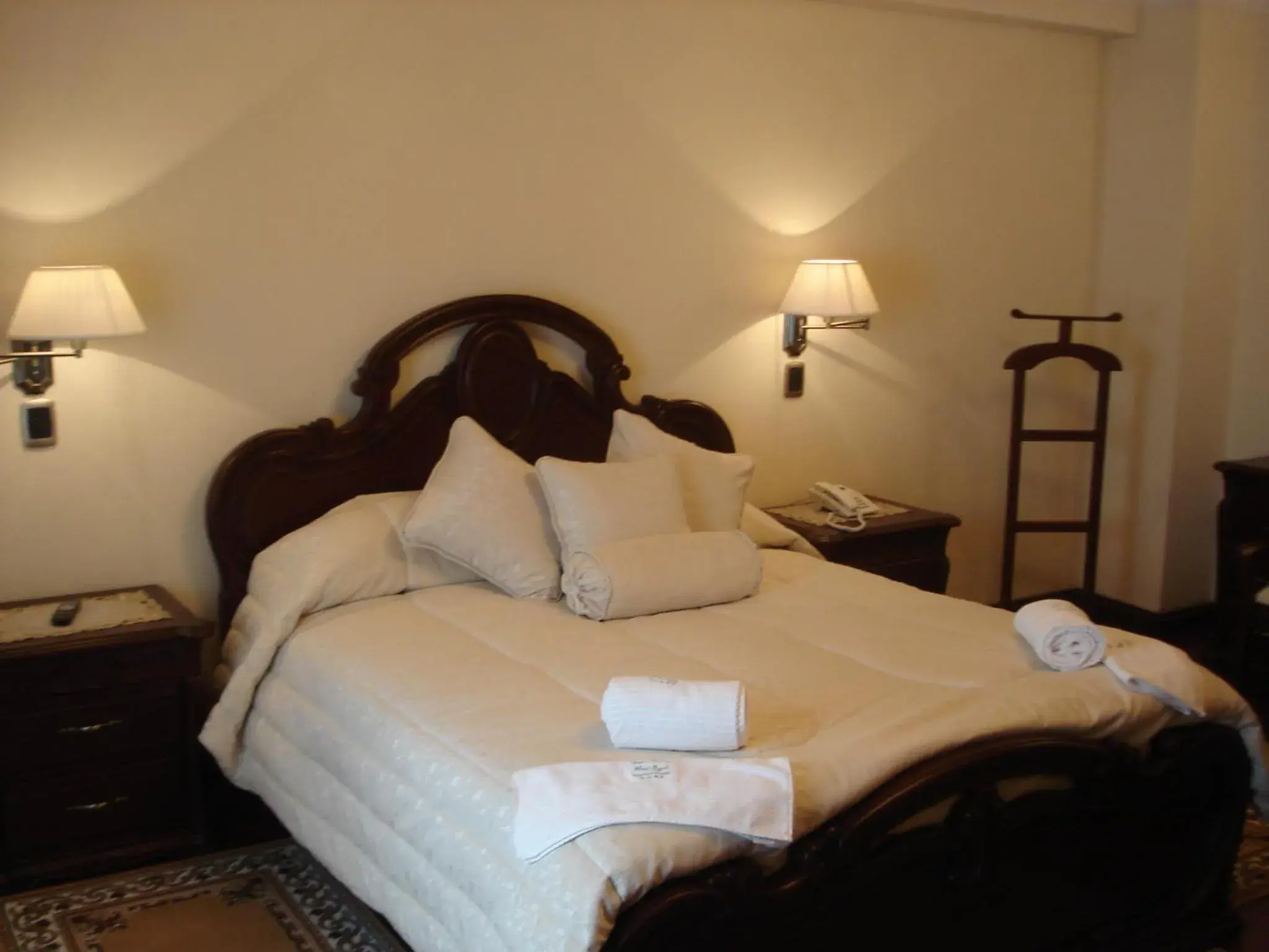 Bed in San Marino Royal Hotel Bed in San Marino Royal Hotel