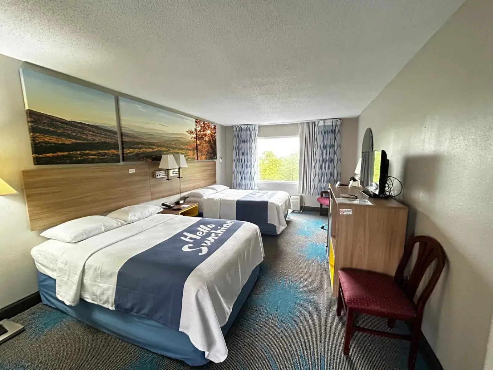 View (from property/room), Bed in Days Inn by Wyndham Dahlonega University Area View (from property/room), Bed in Days Inn by Wyndham Dahlonega University Area