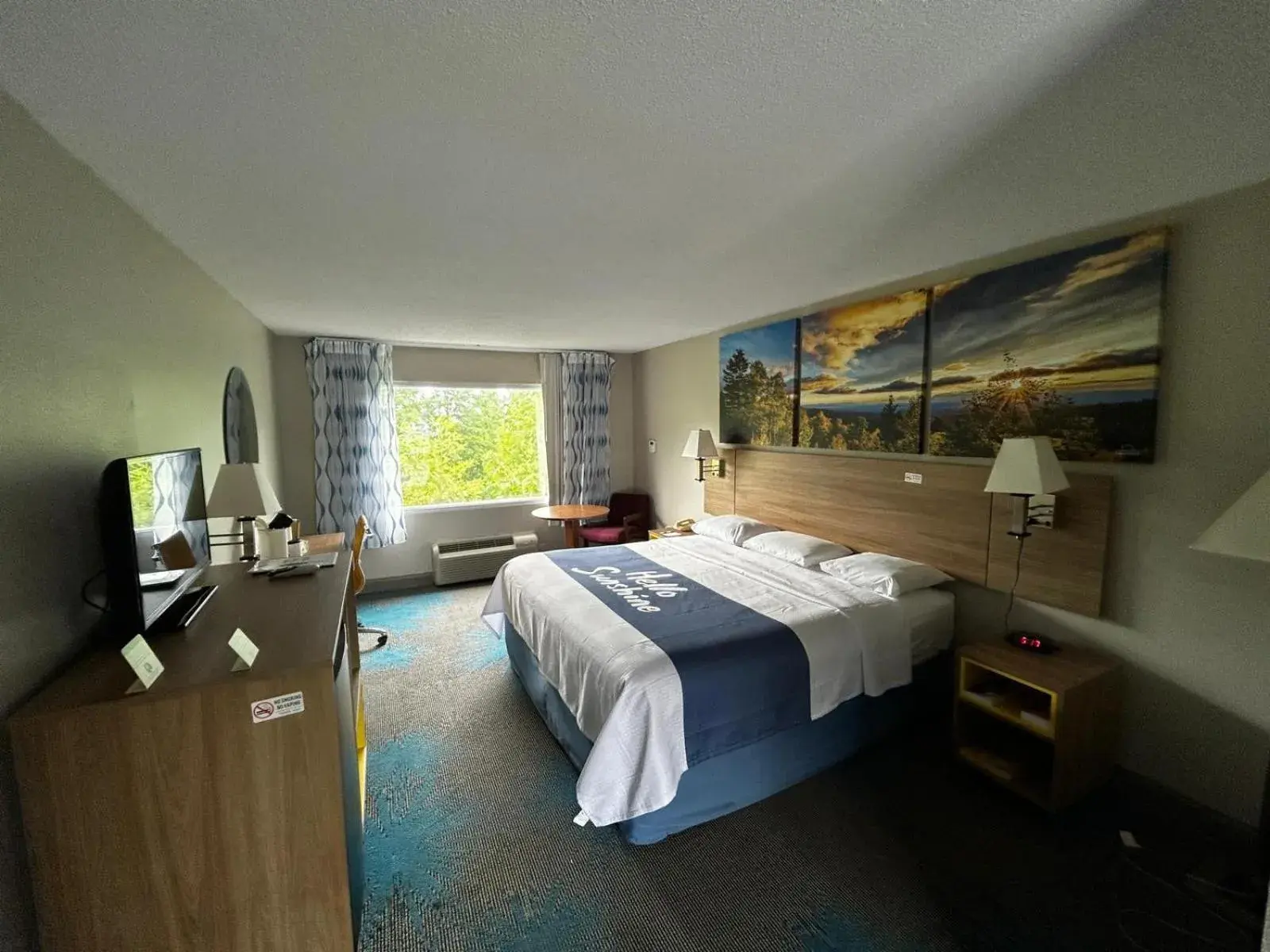 TV and multimedia, Bed in Days Inn by Wyndham Dahlonega University Area TV and multimedia, Bed in Days Inn by Wyndham Dahlonega University Area