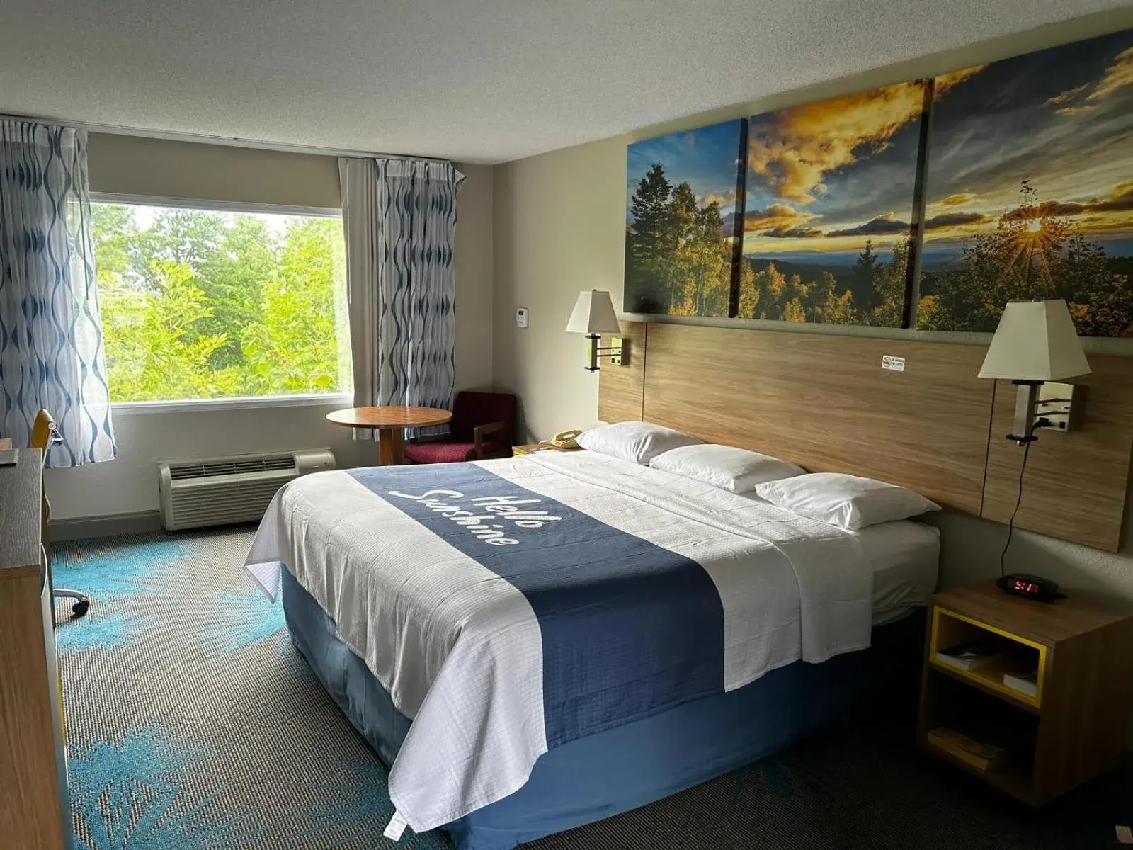 Bed in Days Inn by Wyndham Dahlonega University Area Bed in Days Inn by Wyndham Dahlonega University Area