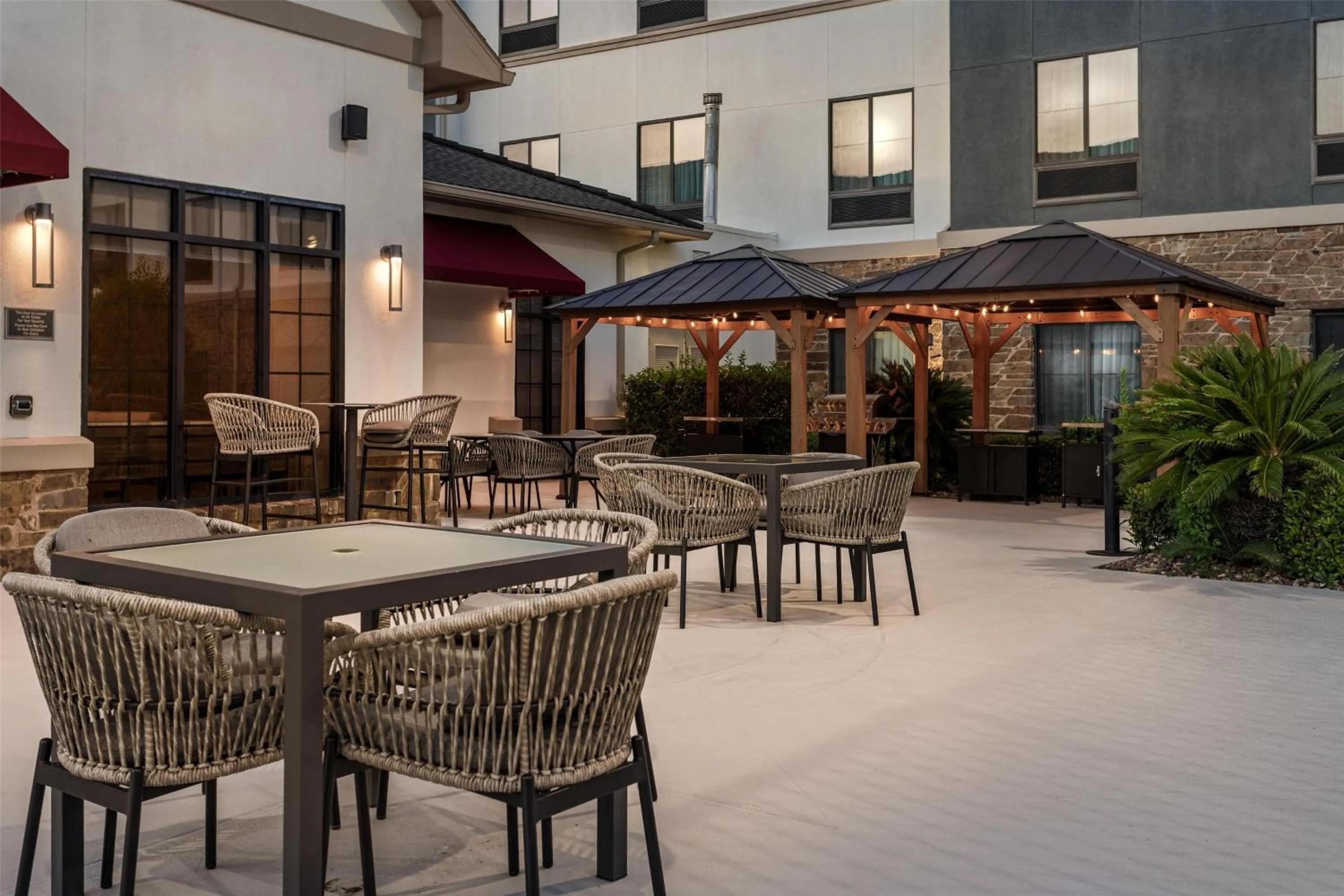 Patio in Homewood Suites Beaumont
