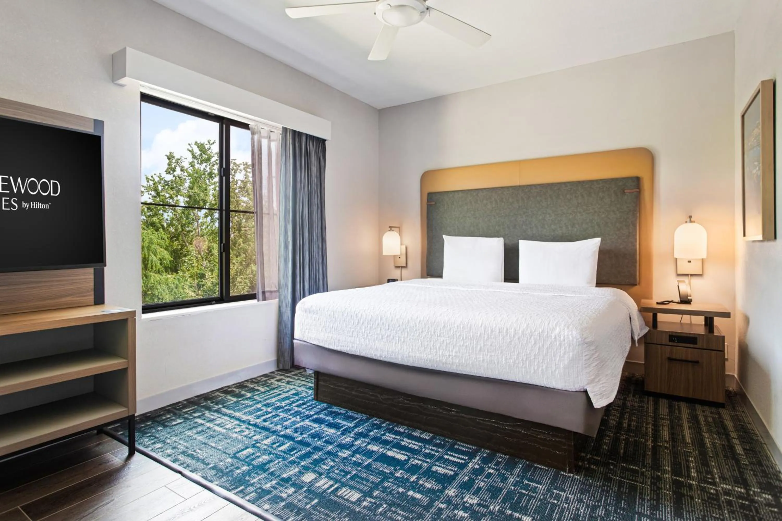 Bed in Homewood Suites Beaumont