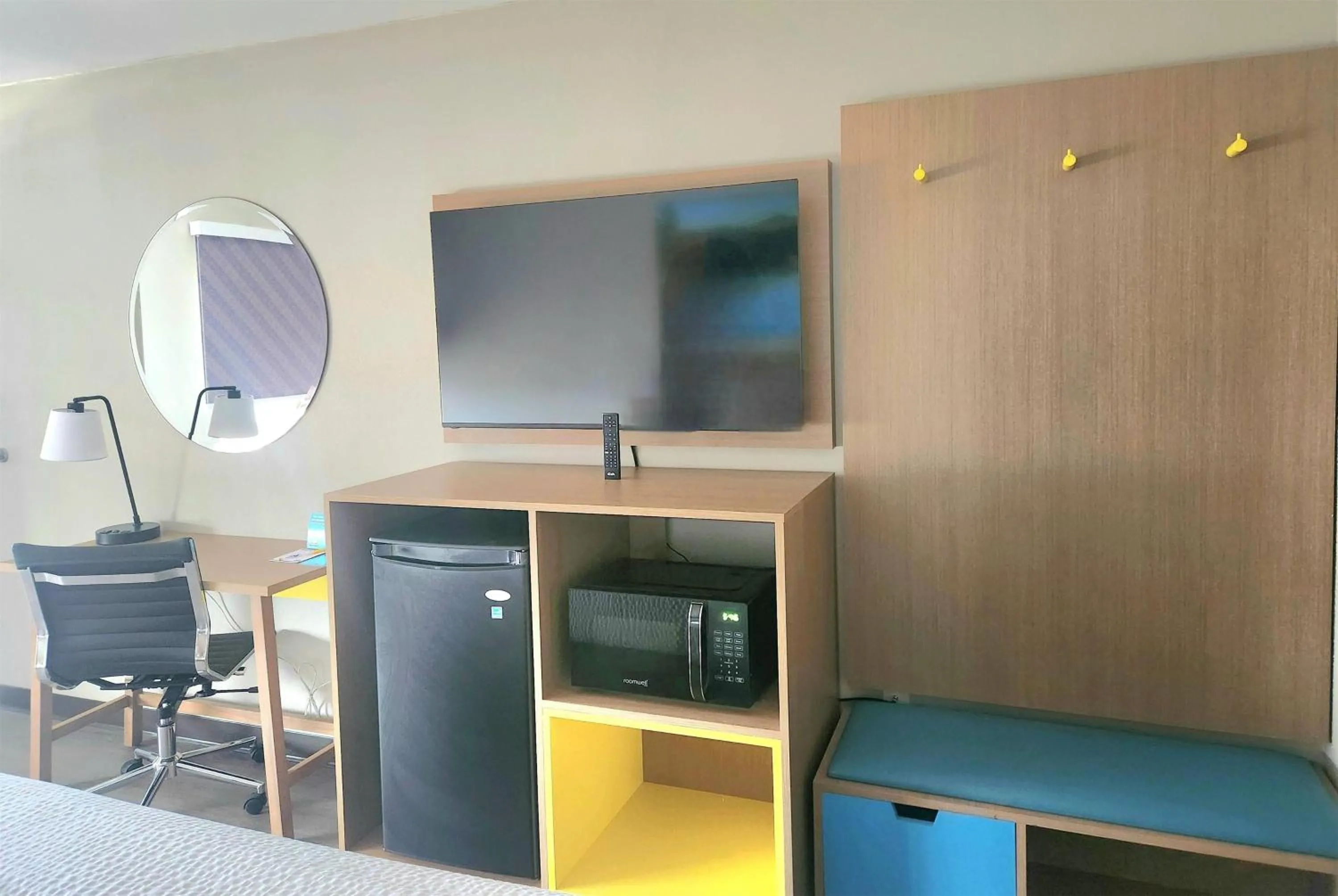 Photo of the whole room in EconomyLodge