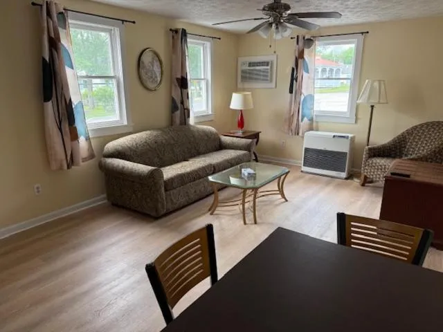 Exit 5 Resort & Condominium