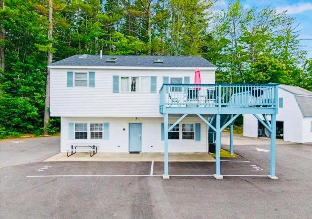 Exit 5 Resort & Condominium