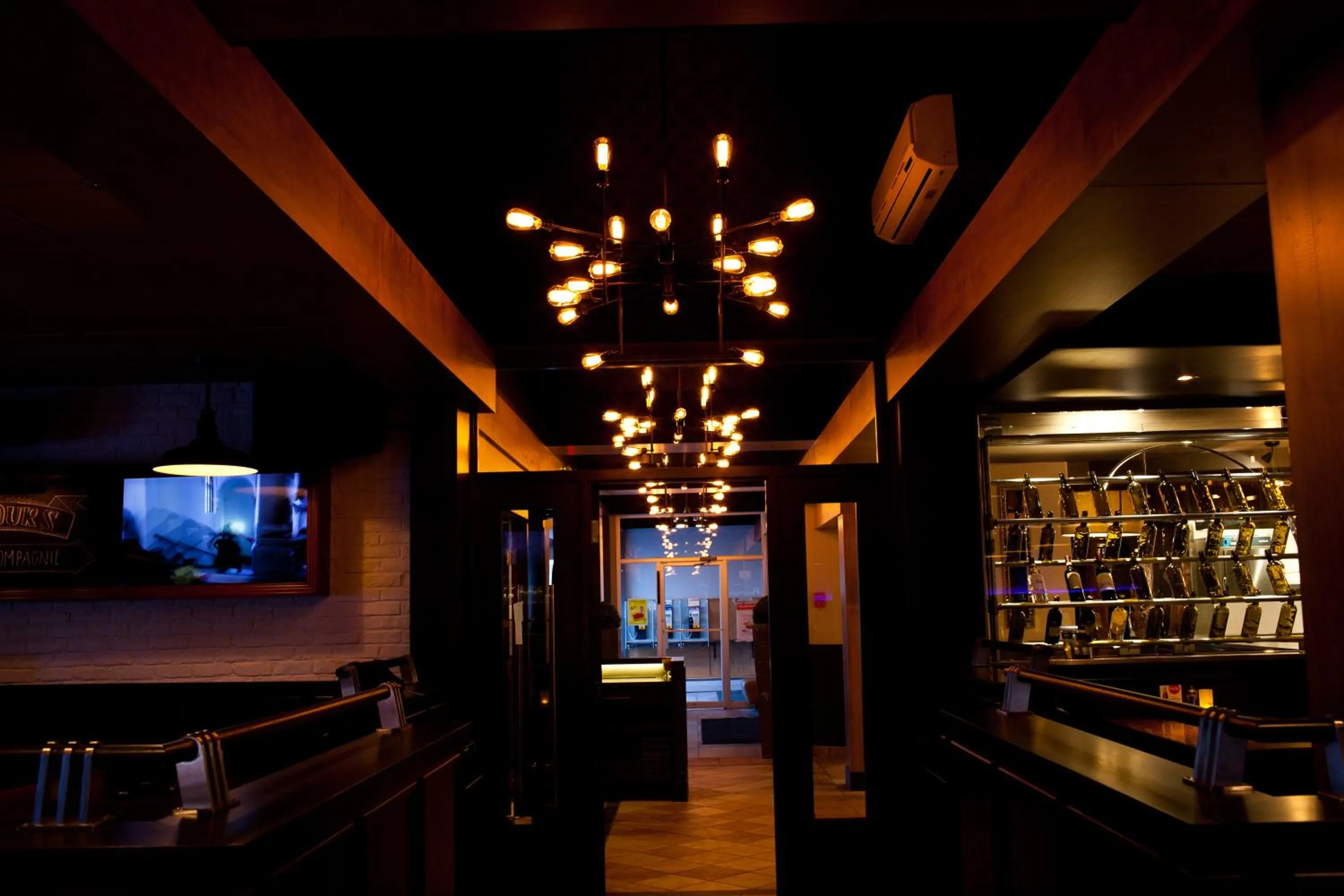 Lounge or bar in Motel Cartier