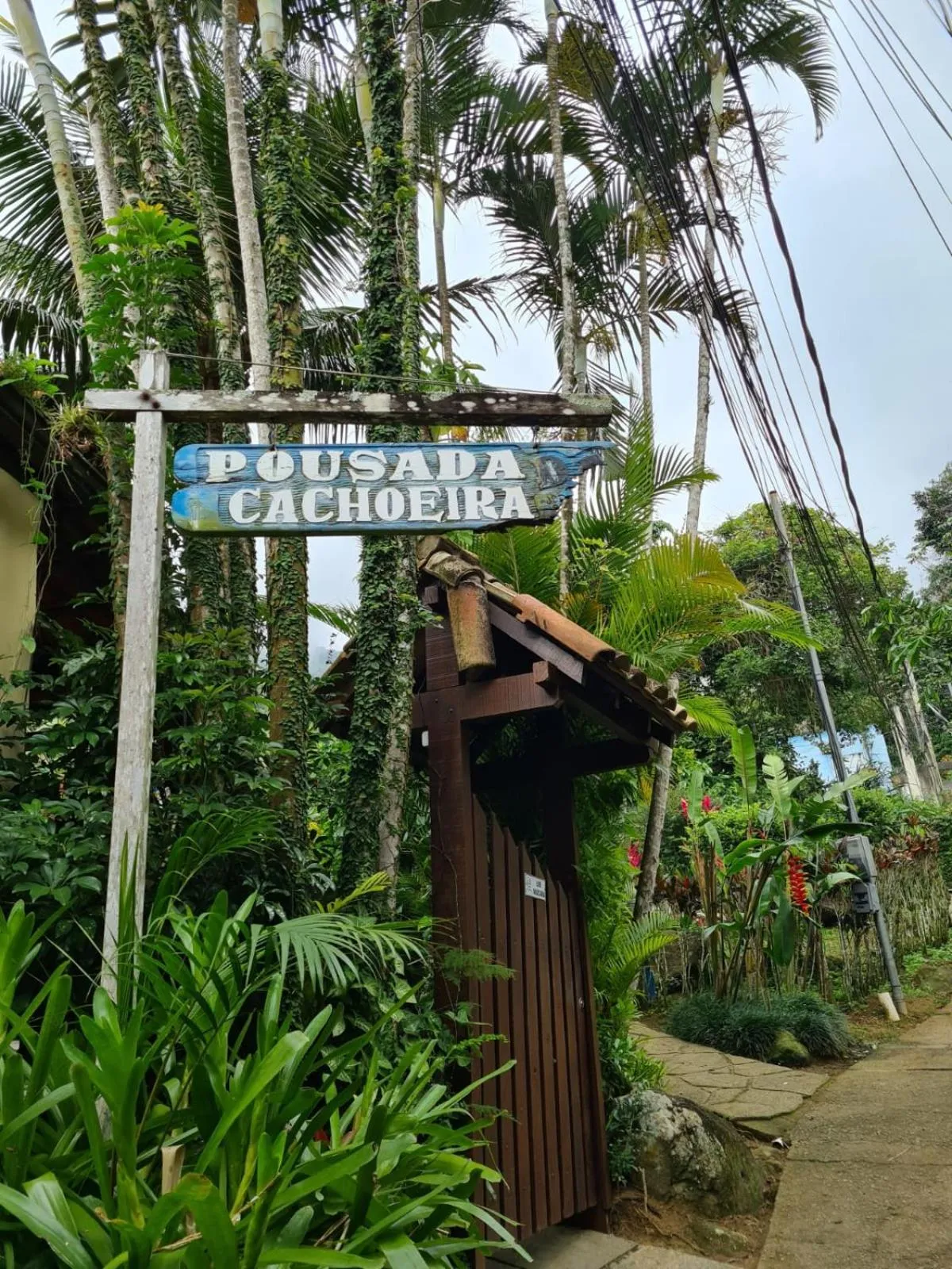 Logo/Certificate/Sign in Pousada Cachoeira