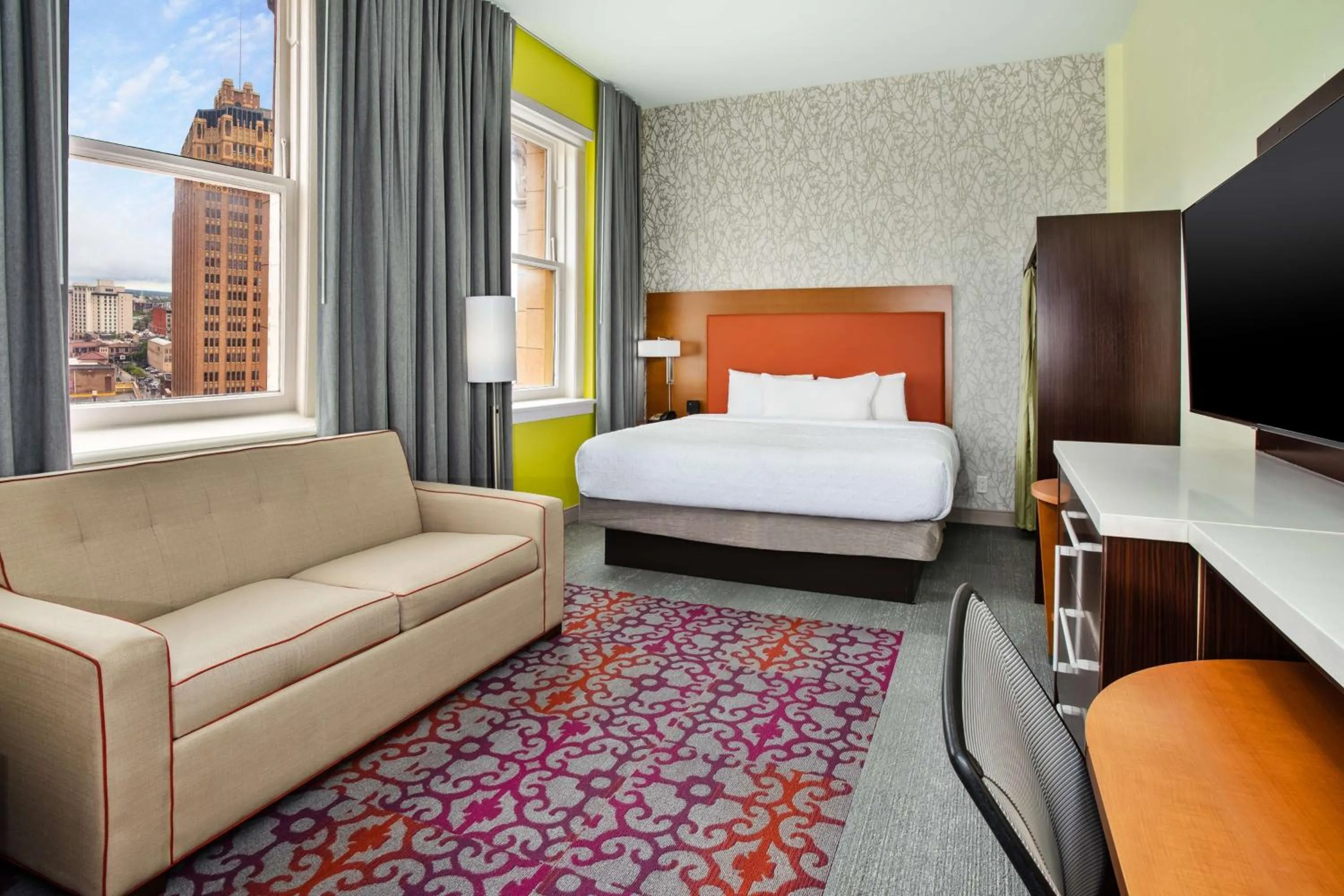 Bed in Home2 Suites by Hilton San Antonio Downtown - Riverwalk, TX