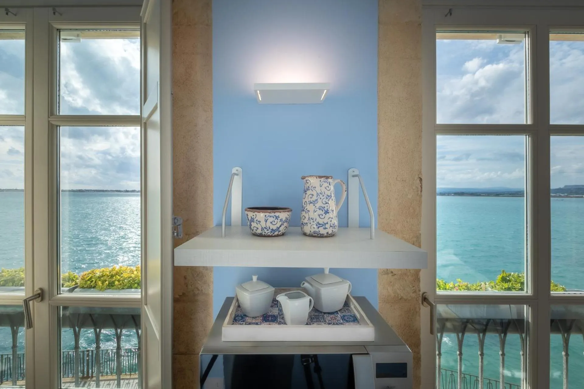 Sea view in Palazzo Alfeo Aparthotel