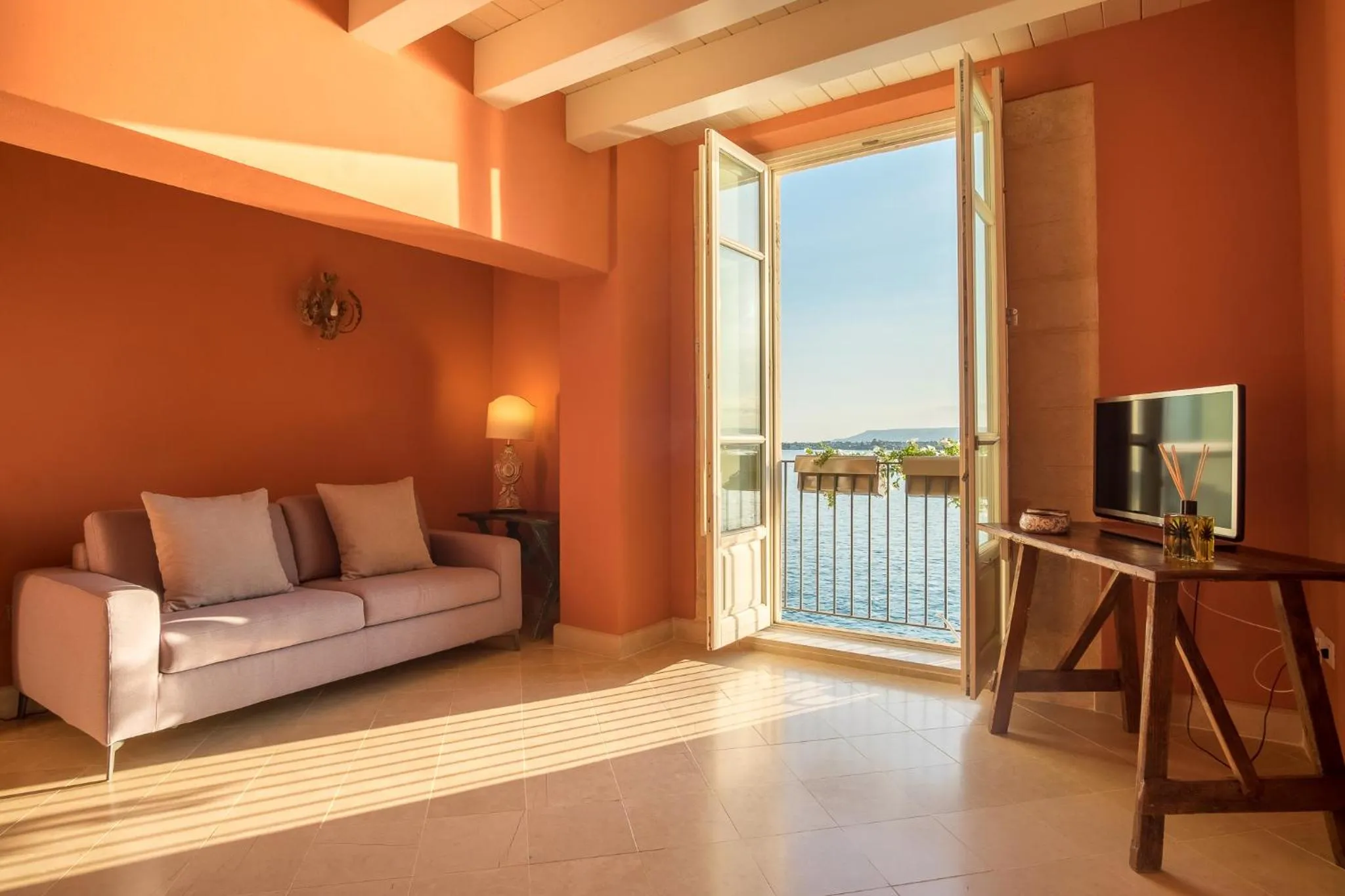 Living room in Palazzo Alfeo Aparthotel