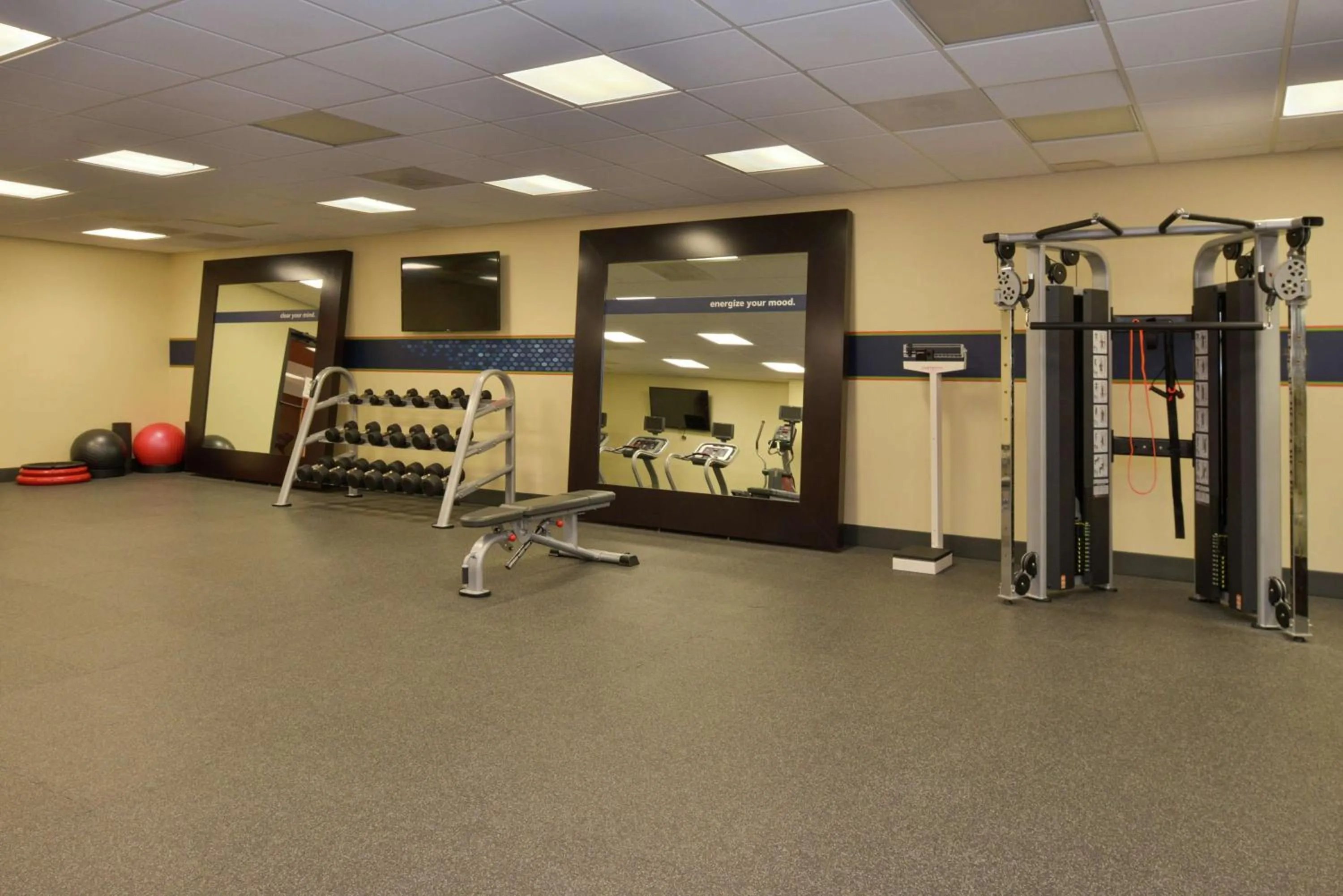 Fitness centre/facilities in Hampton Inn Frederick