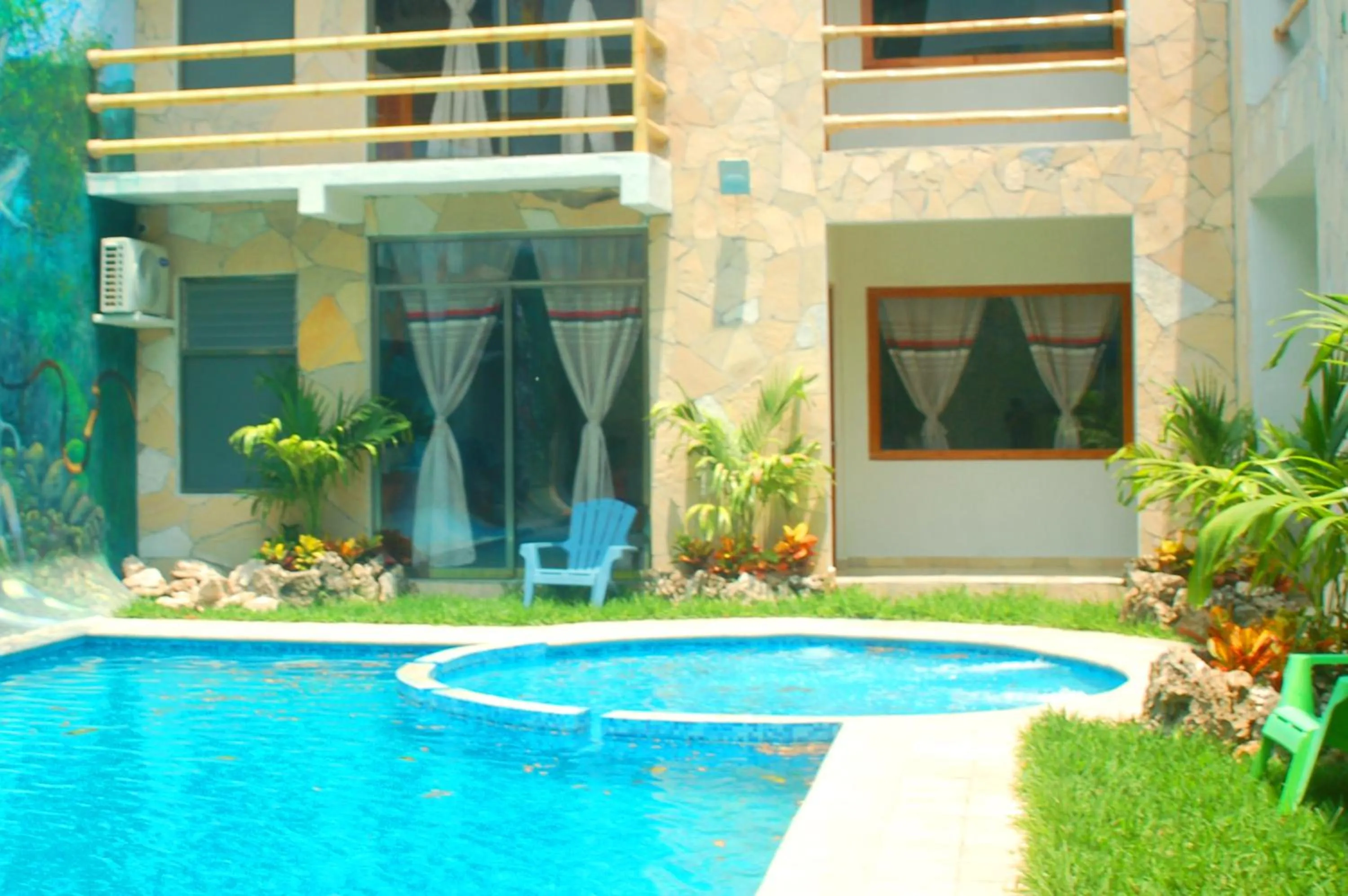 Pool view in Axkan Arte Hotel Tuxtla