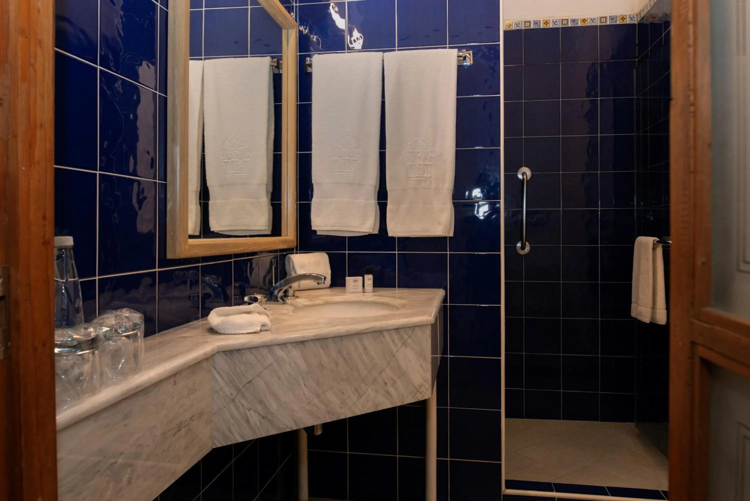 Shower in Hotel Los Juaninos