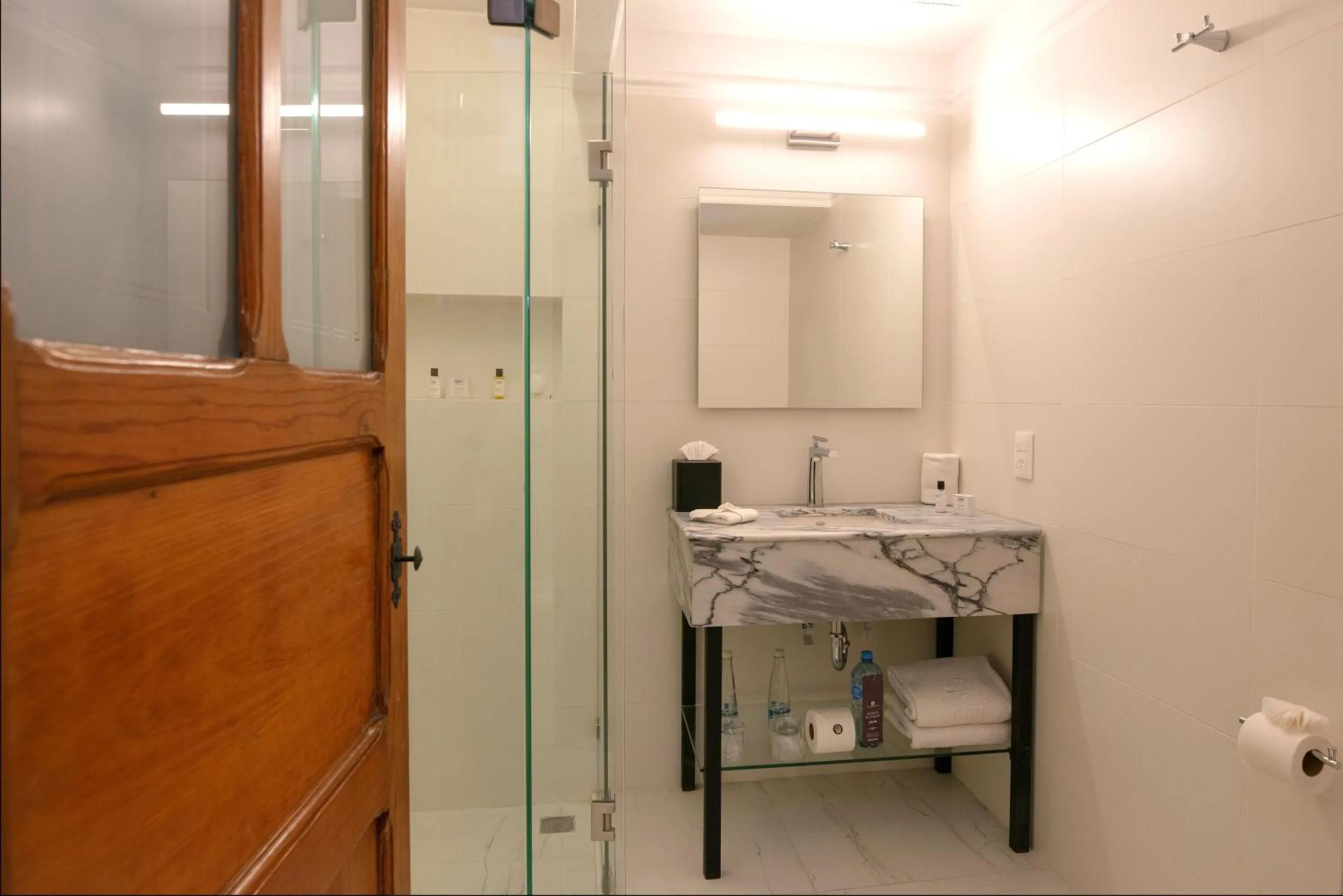 Bathroom in Hotel Los Juaninos