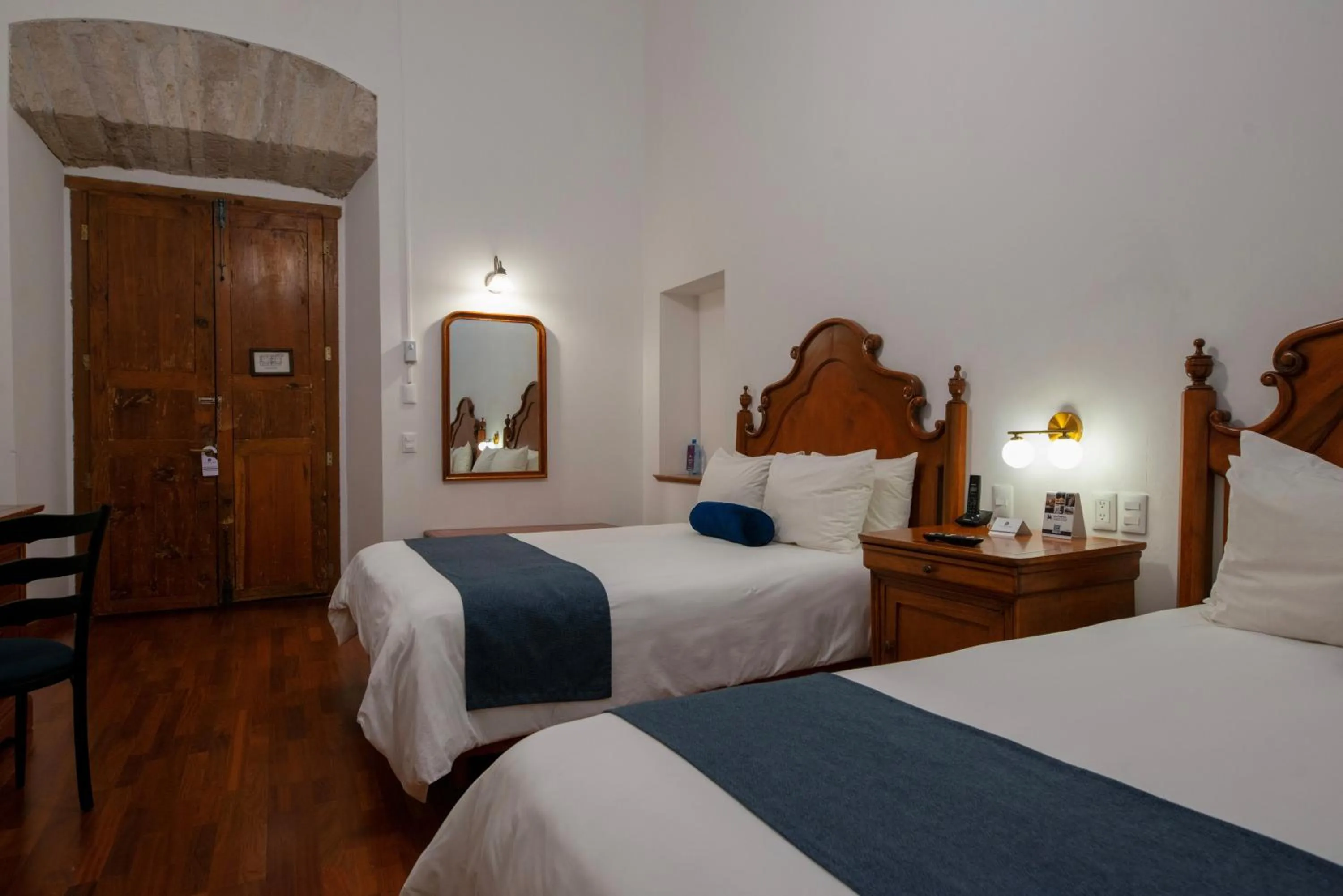 Bedroom, Bed in Hotel Los Juaninos