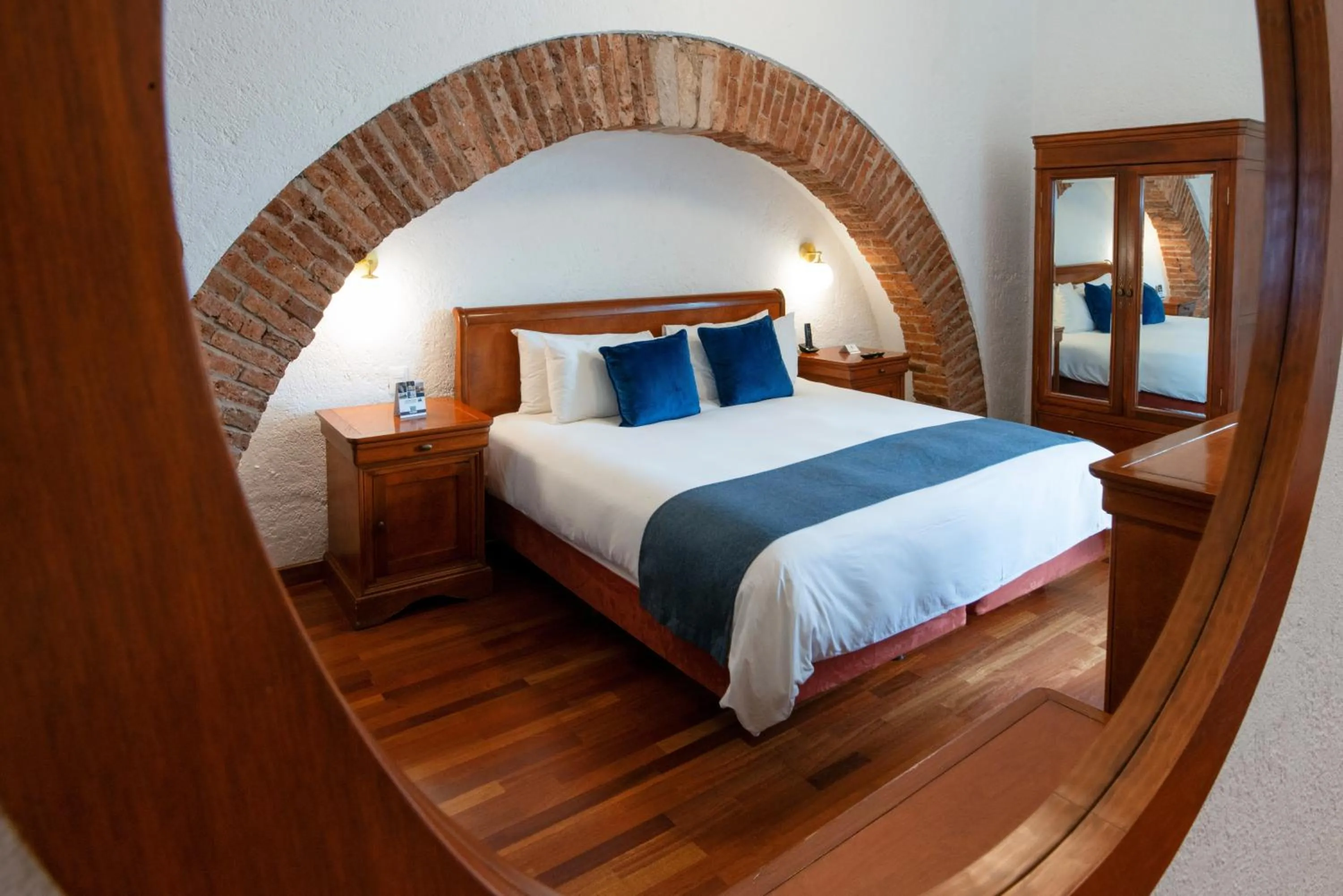 Bedroom, Bed in Hotel Los Juaninos