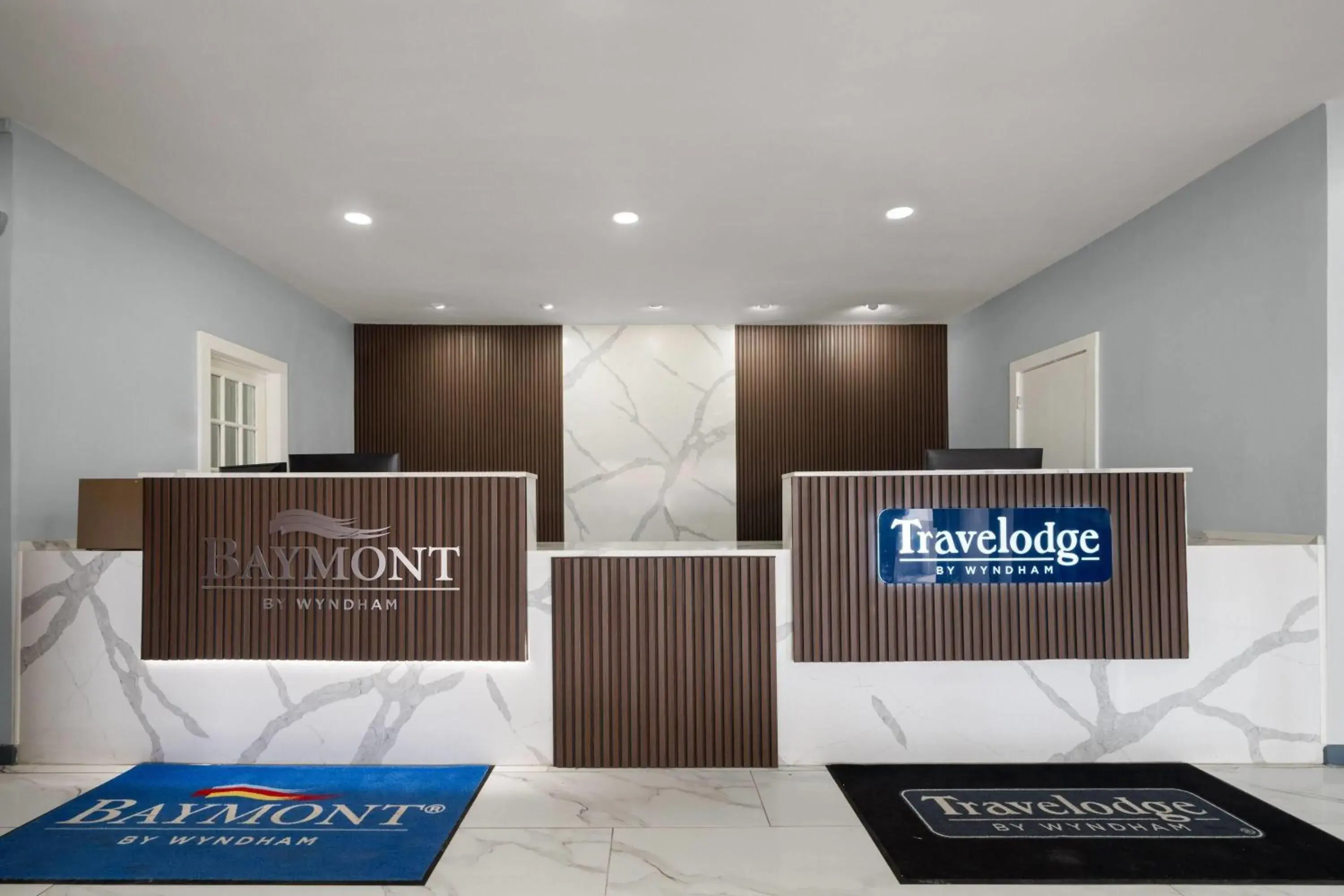 Lobby or reception, Bed in Travelodge by Wyndham Salisbury MD Lobby or reception, Bed in Travelodge by Wyndham Salisbury MD