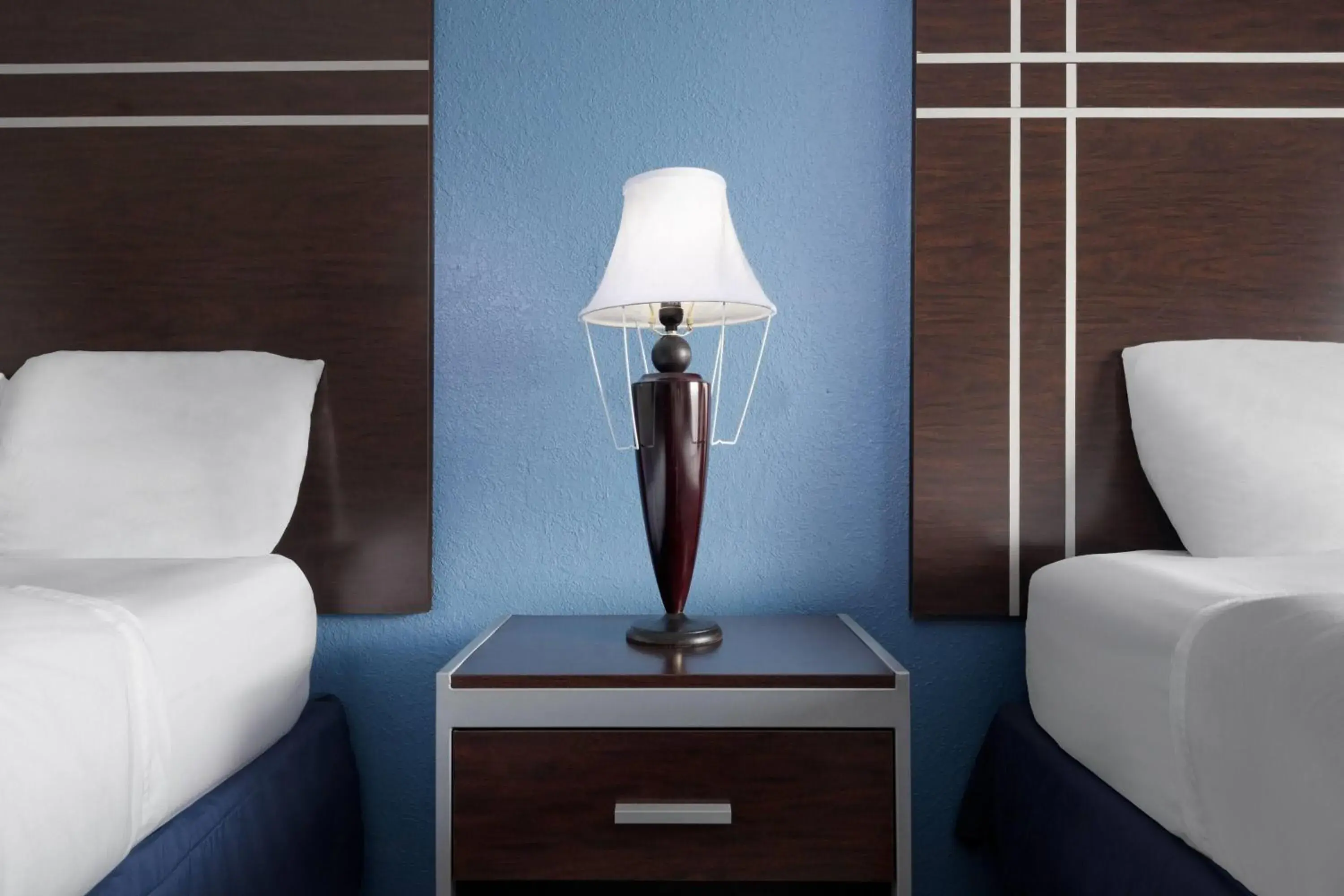 Photo of the whole room, Bed in Travelodge by Wyndham Salisbury MD Photo of the whole room, Bed in Travelodge by Wyndham Salisbury MD