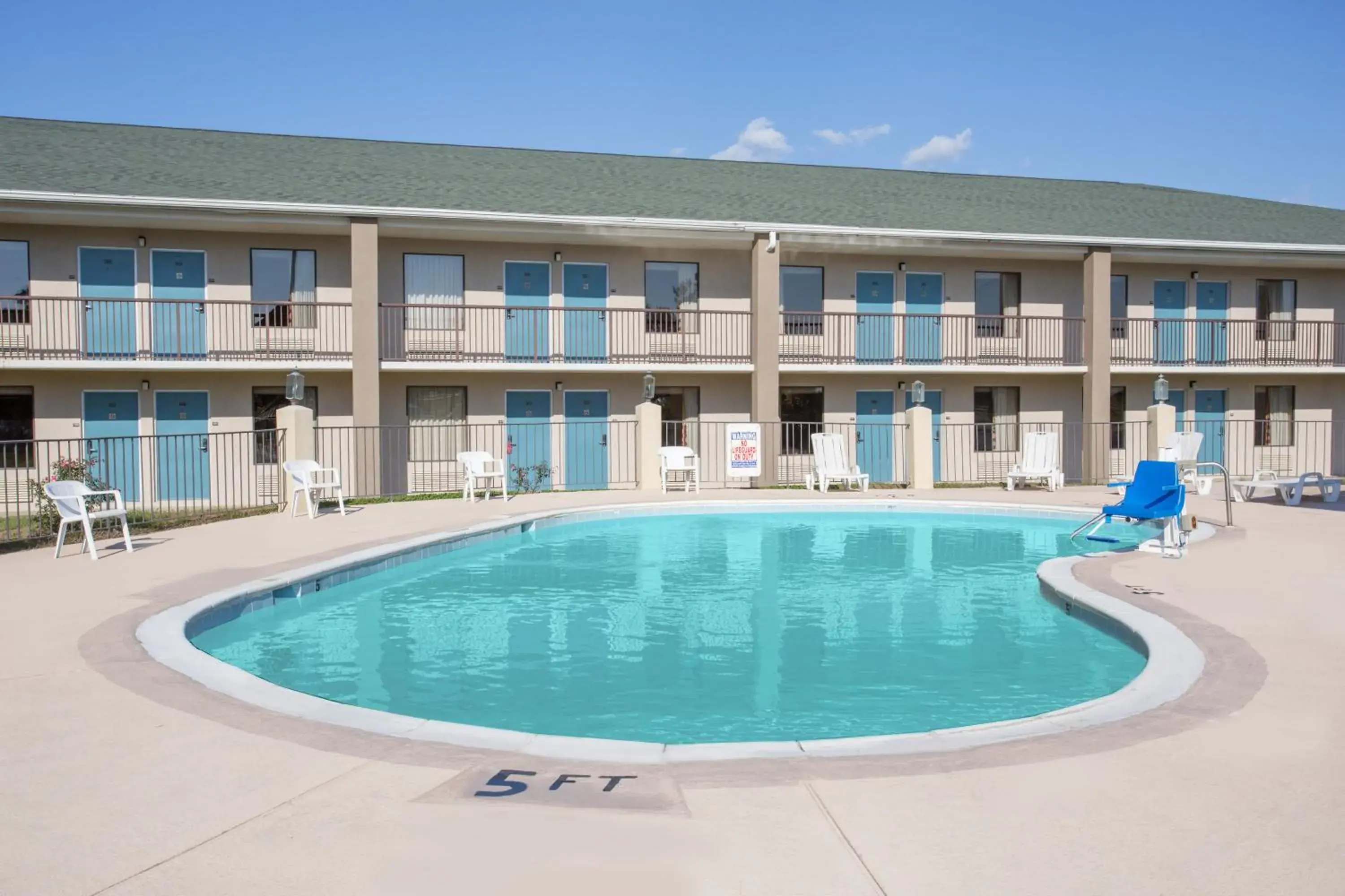 Property building in Super 8 by Wyndham Dunn Property building in Super 8 by Wyndham Dunn