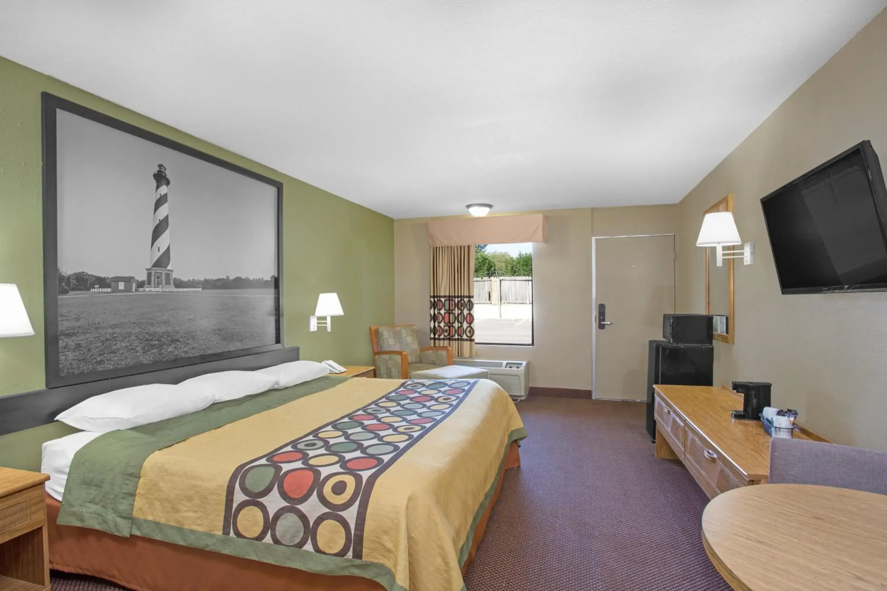 Bed in Super 8 by Wyndham Dunn Bed in Super 8 by Wyndham Dunn