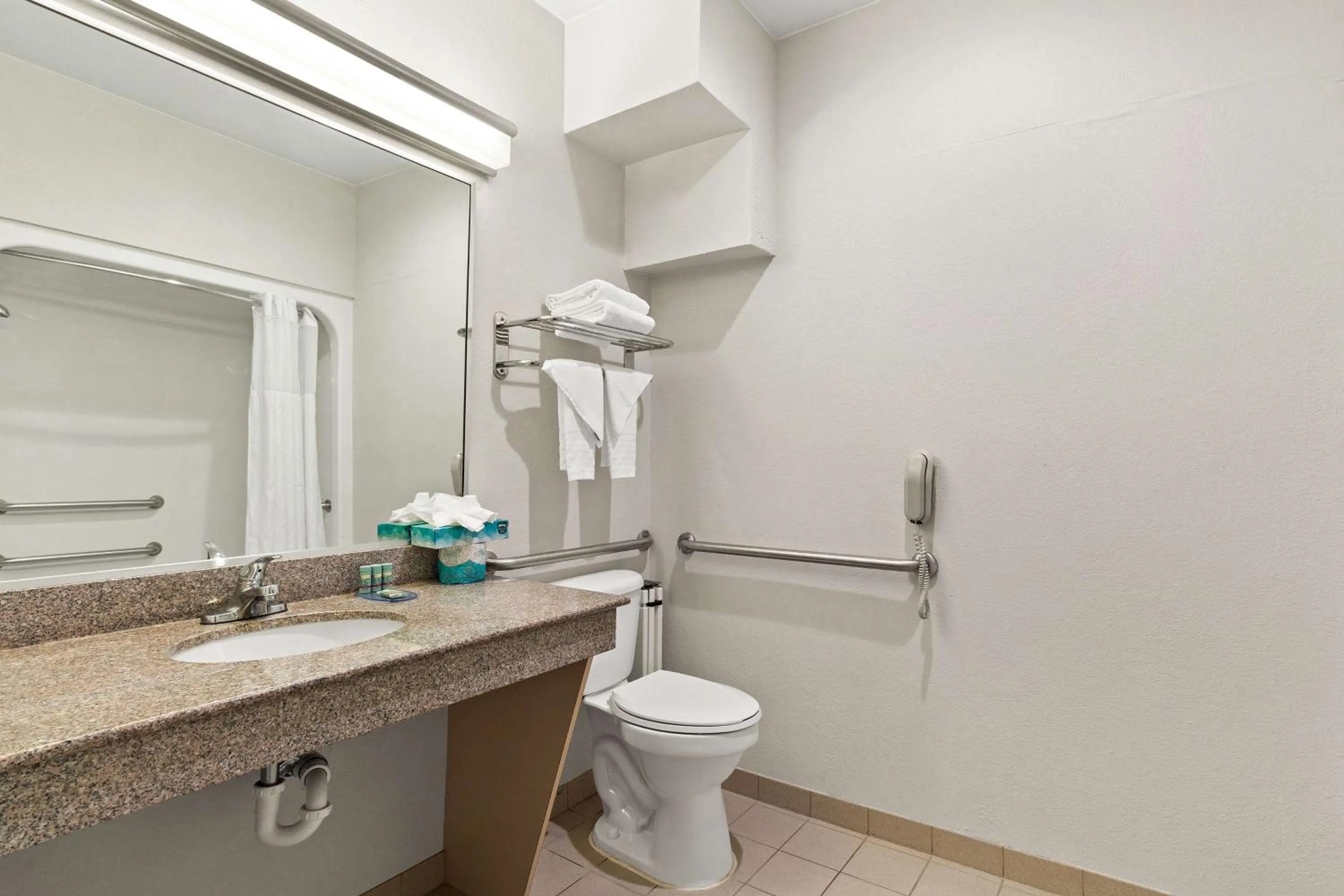 Bathroom in Best Western Galleria Inn & Suites