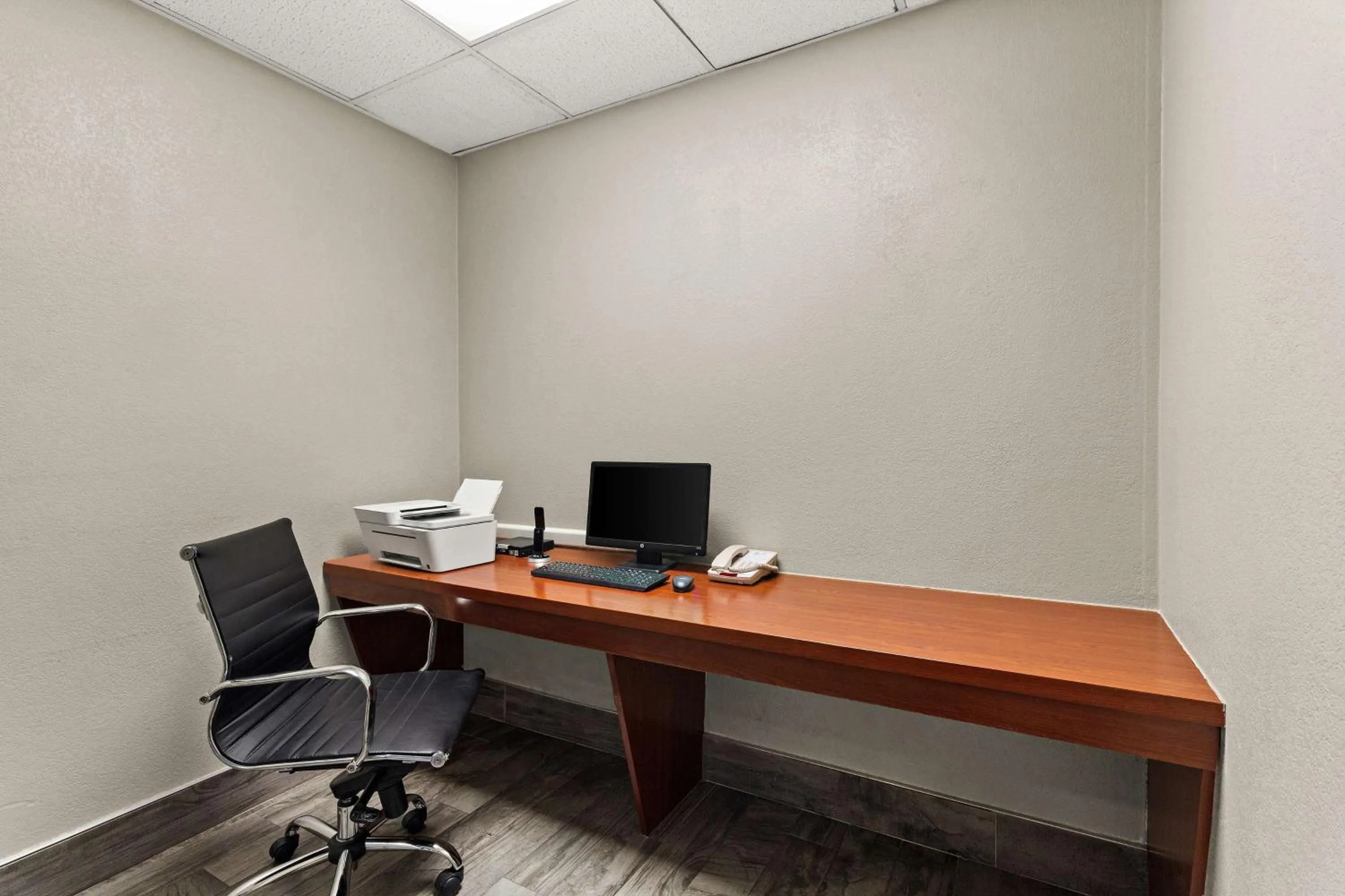 Business facilities in Best Western Galleria Inn & Suites