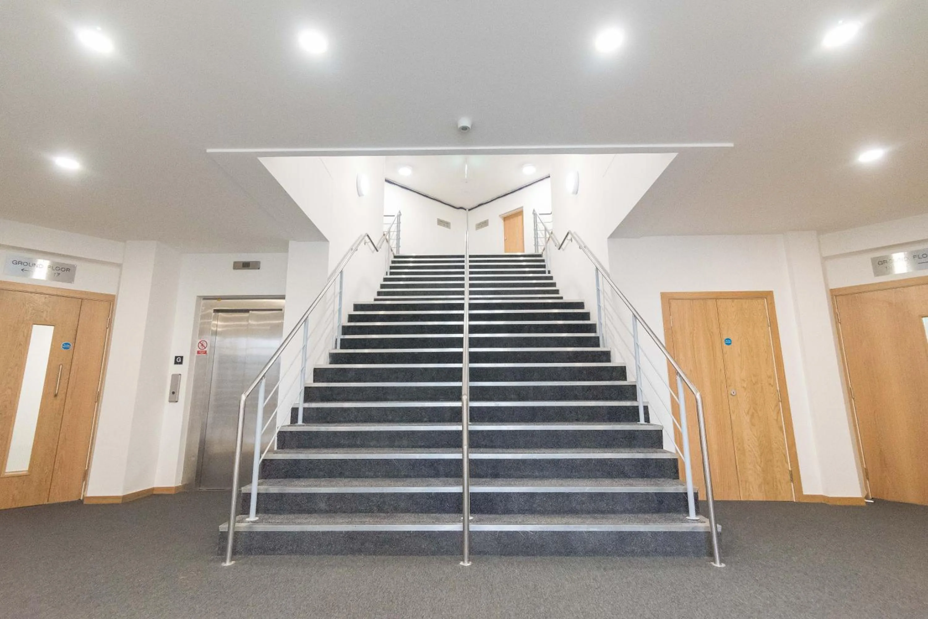Facade/entrance in Comfortable 2BR Swindon Long Stay