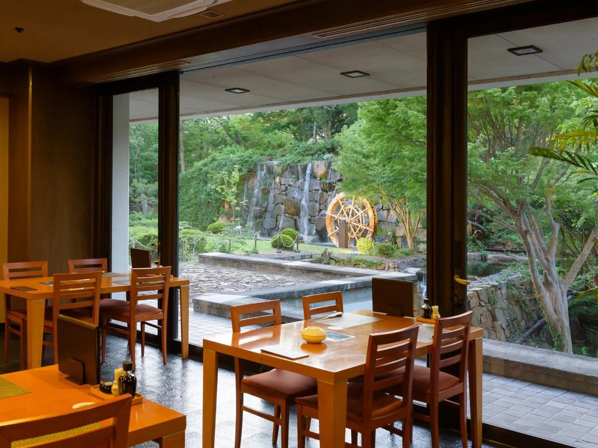 Restaurant/places to eat in Okayama International Hotel