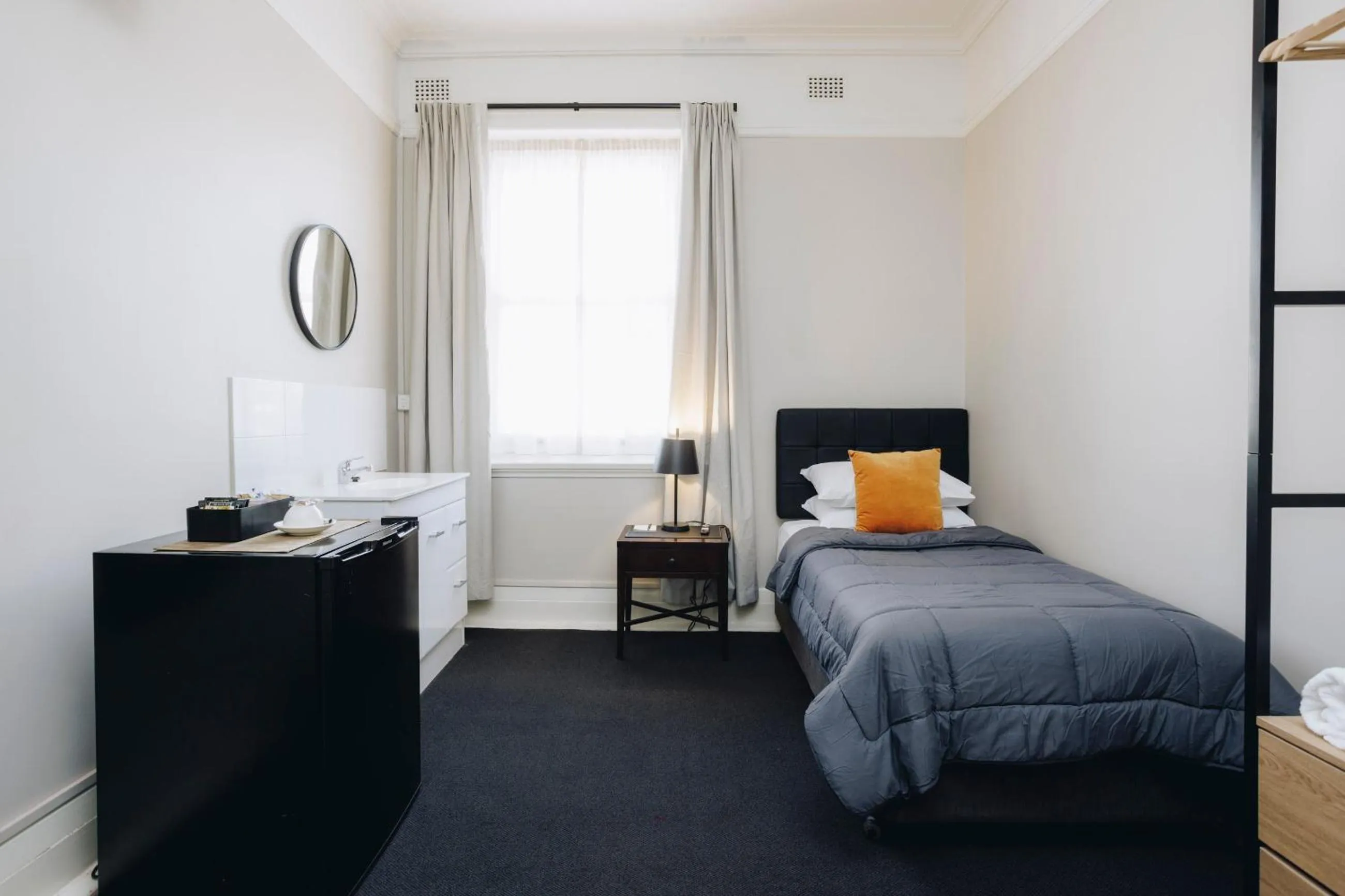 Bedroom, Bed in Hotel Gosford