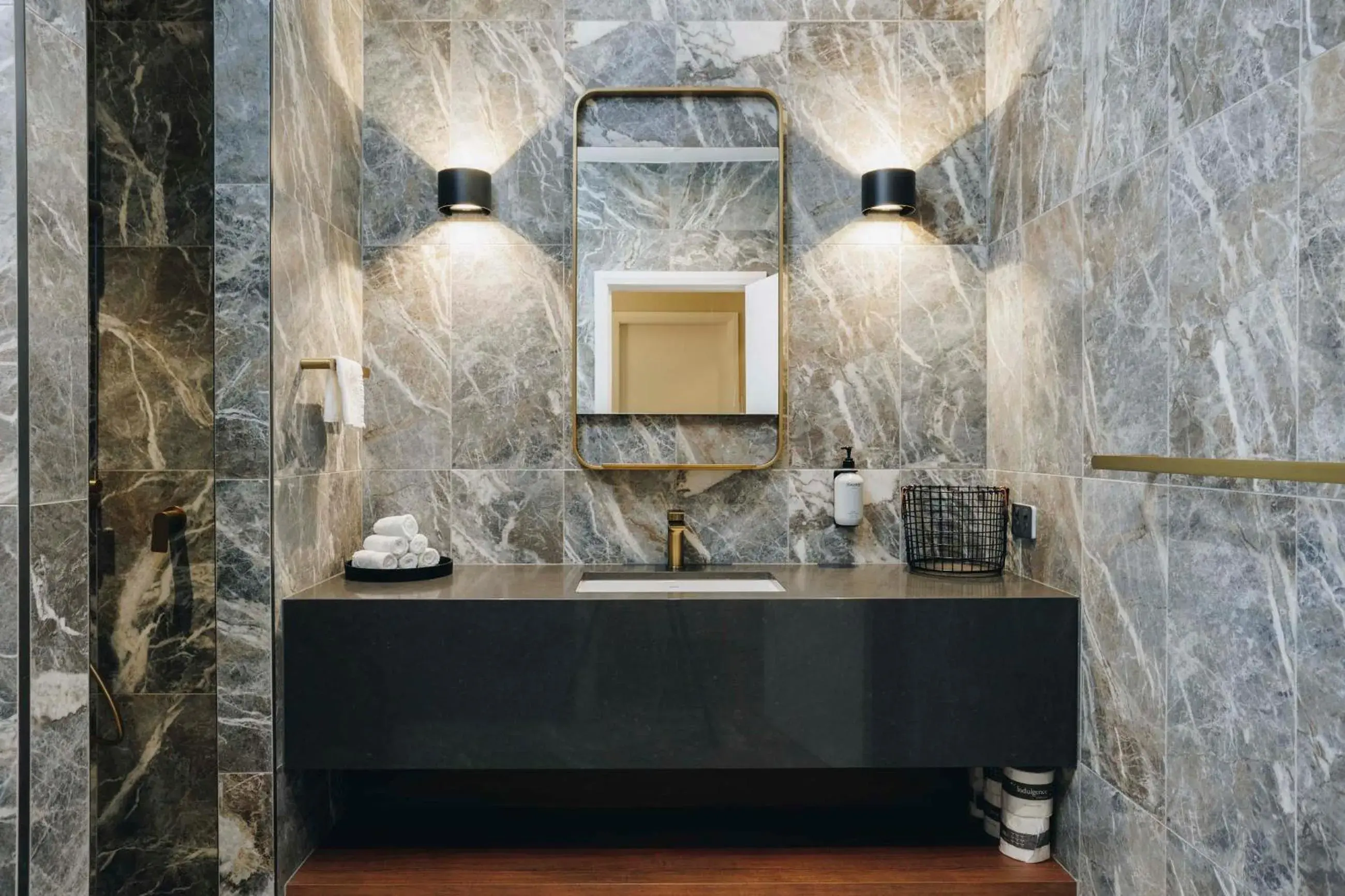 Bathroom in Hotel Gosford Bathroom in Hotel Gosford