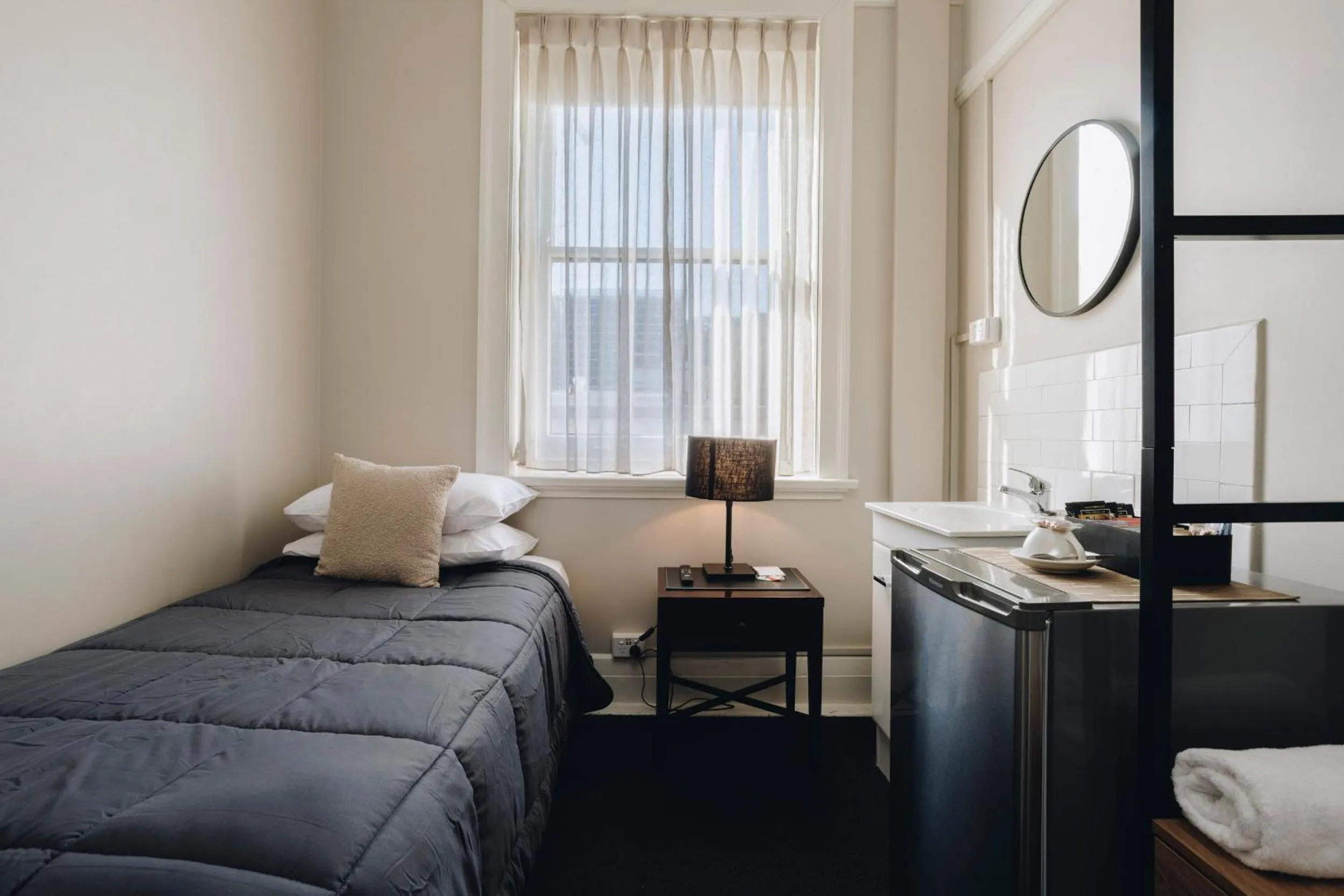 Bedroom, Bed in Hotel Gosford