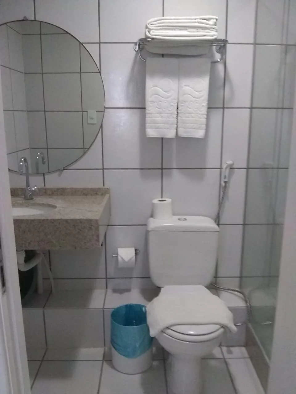 Bathroom in Gran lençóis Flat 2 suítes vista piscina