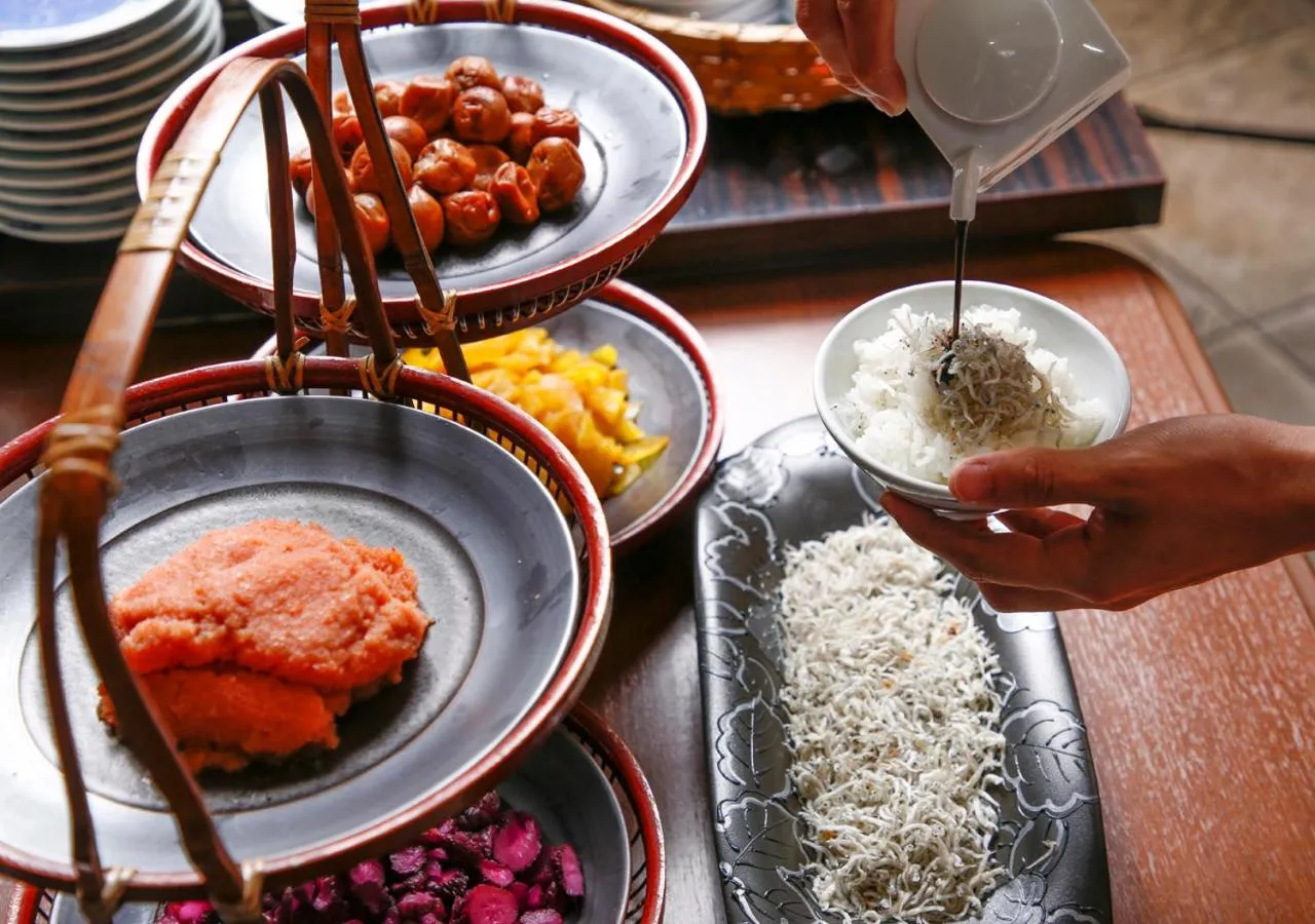 Buffet breakfast in Shimahana