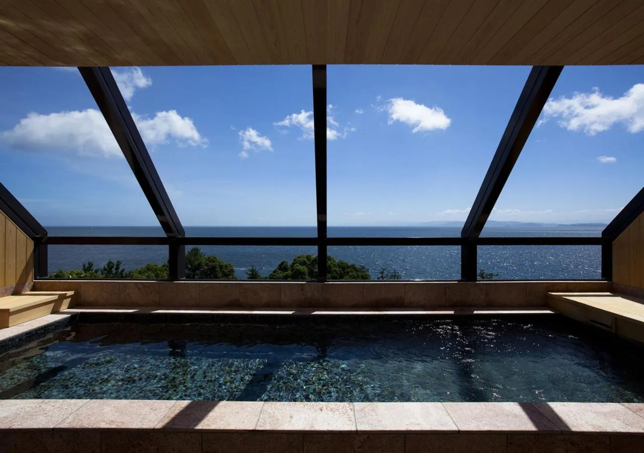 Public Bath in Shimahana