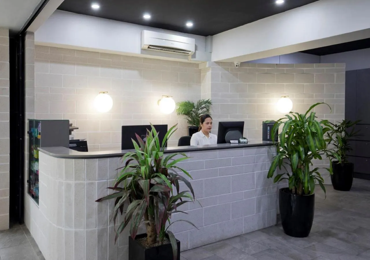 Restaurant/places to eat in The Metropolitan Spring Hill