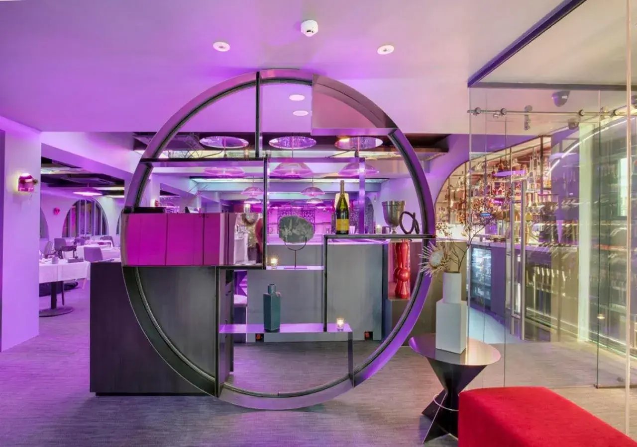 Restaurant/places to eat in The Metropolitan Spring Hill Restaurant/places to eat in The Metropolitan Spring Hill