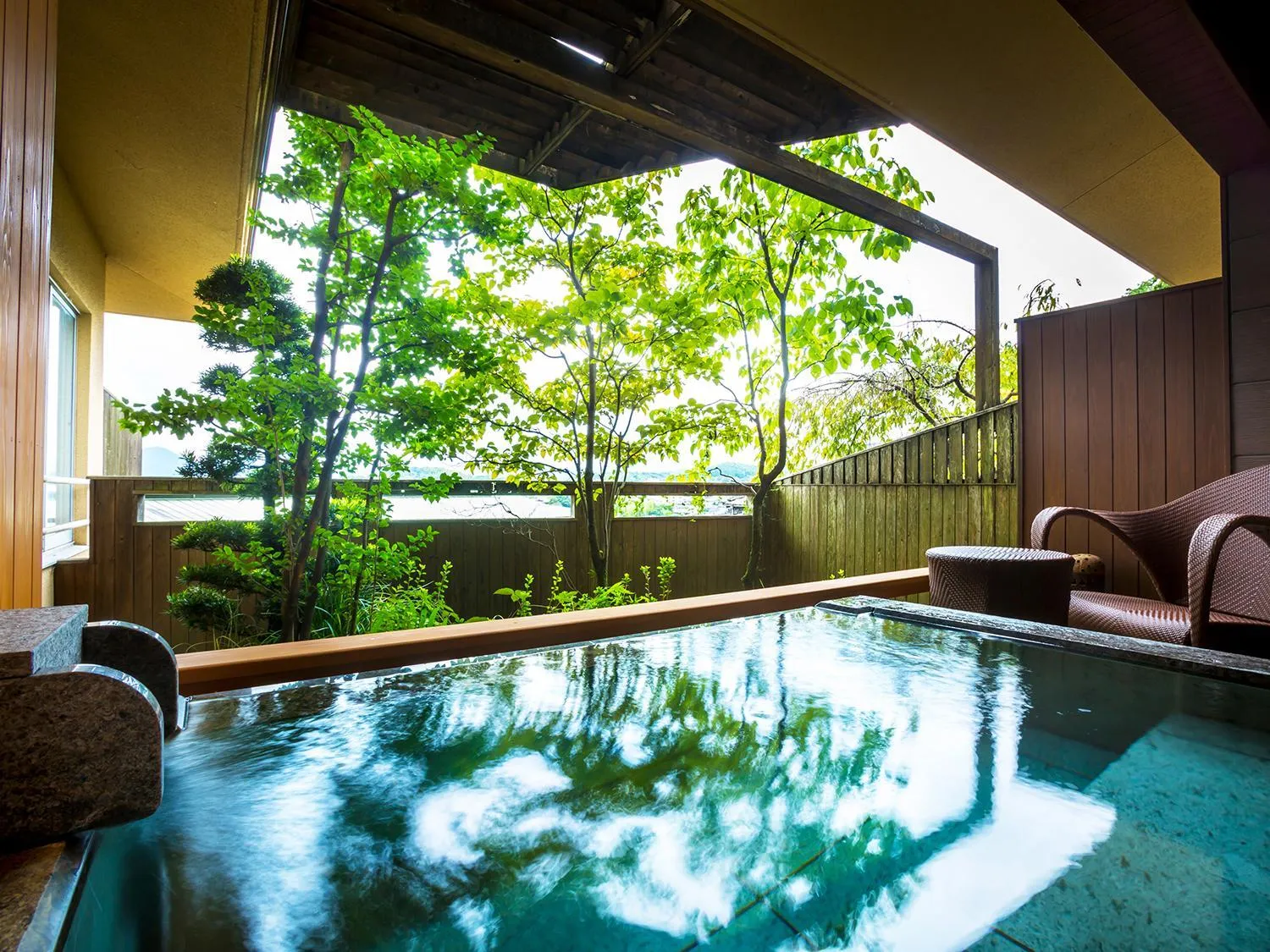 Hot Spring Bath in Kotohira Kadan