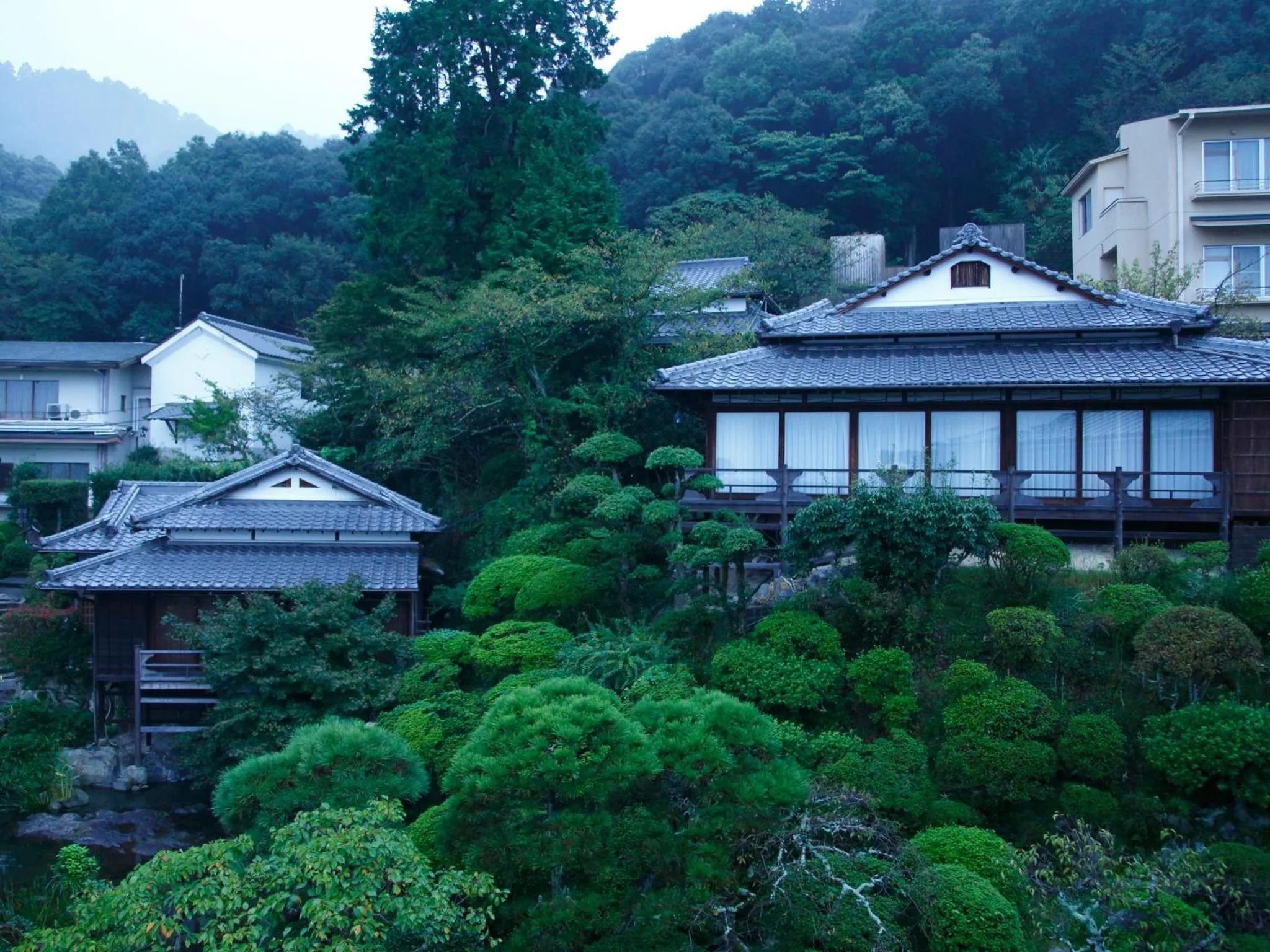 Property building in Kotohira Kadan