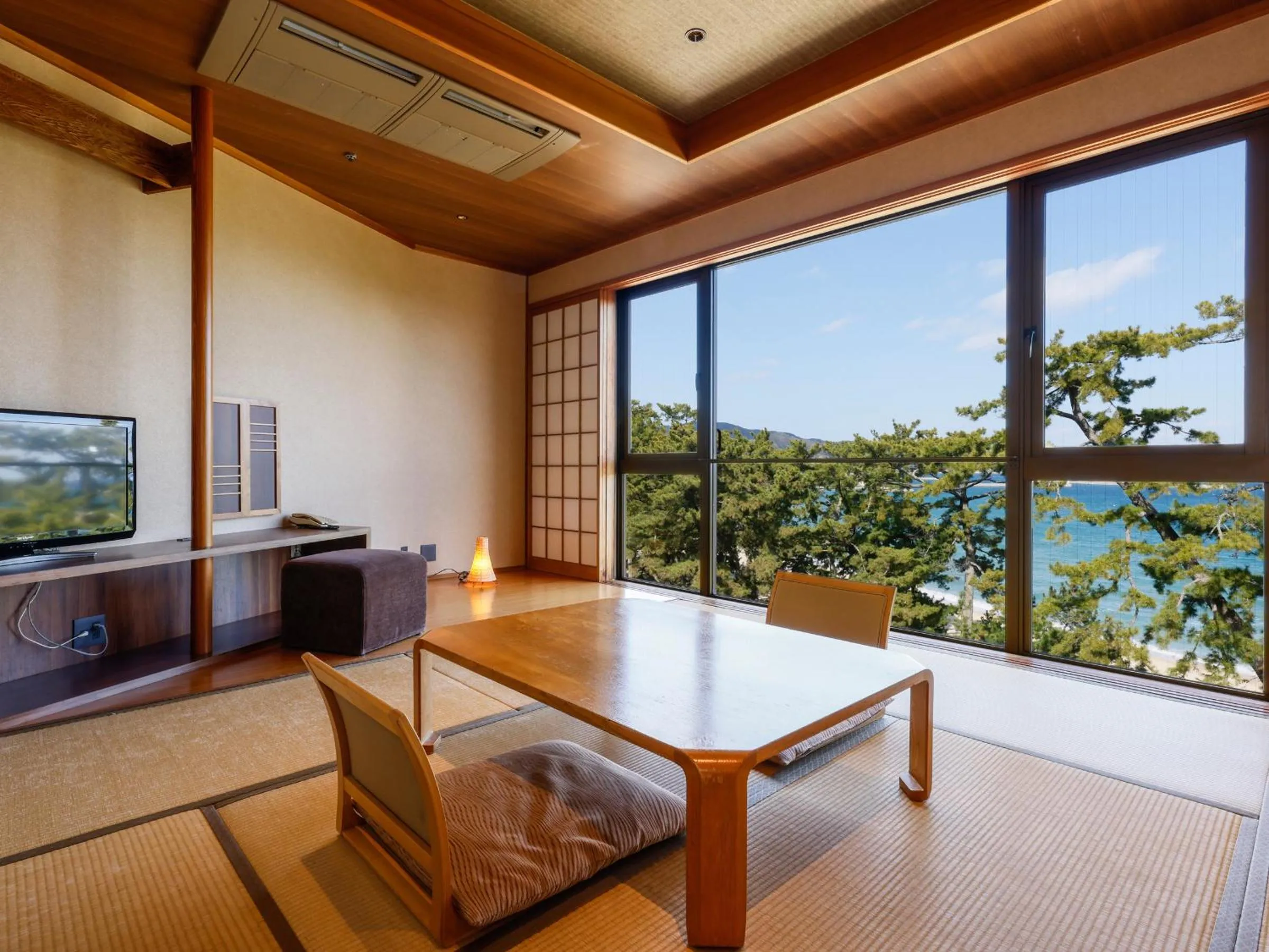 Photo of the whole room in Yumekaiyu Awajishima