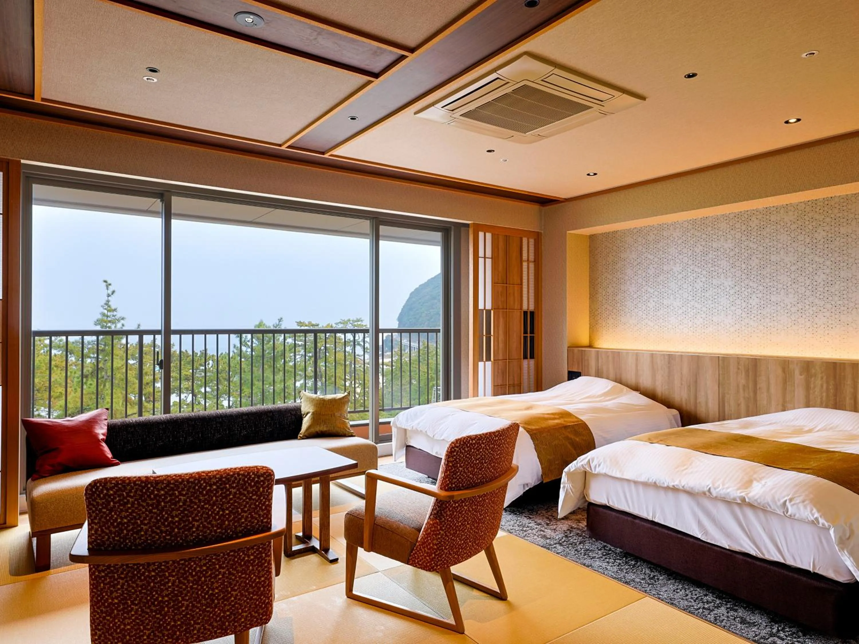 Photo of the whole room, Bed in Yumekaiyu Awajishima