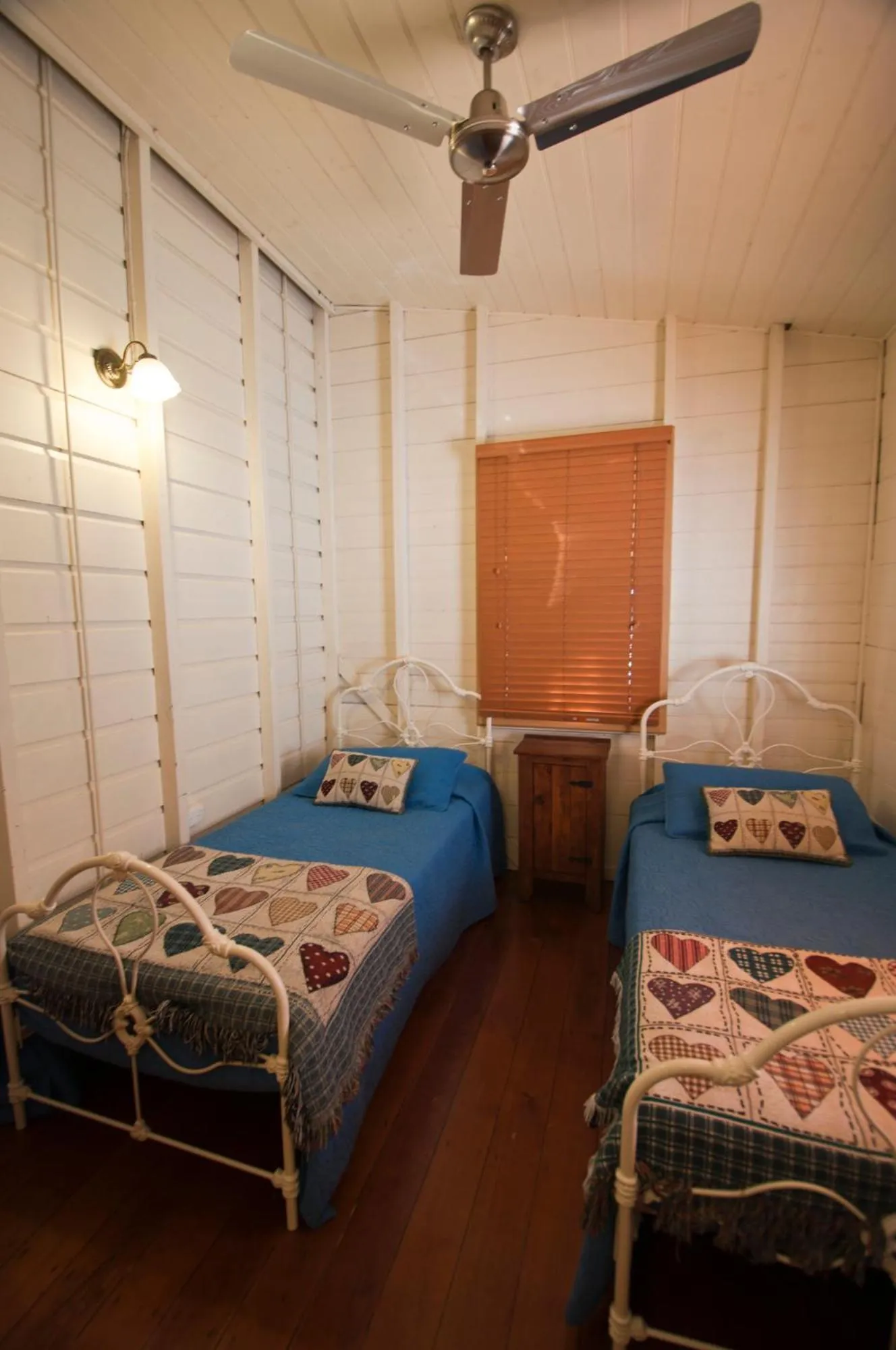 Bed in City Oasis Inn Townsville, SureStay Collection by BW